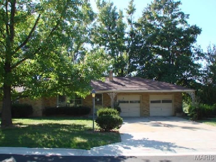 15 SHERYL Drive – photo 1