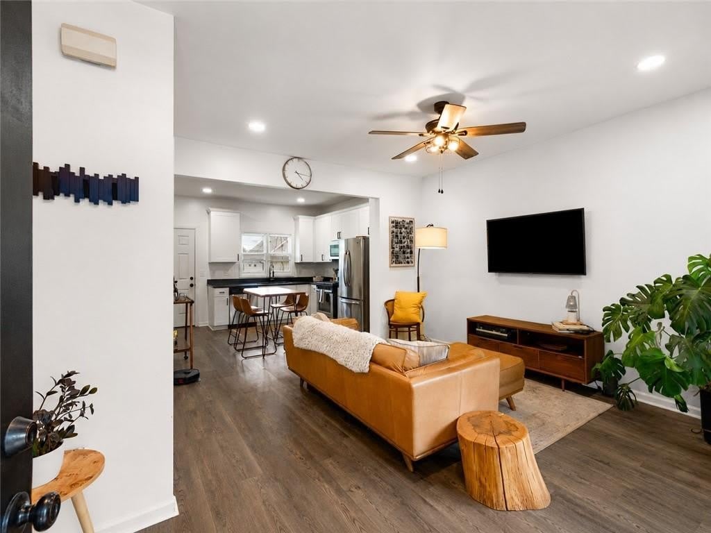 1014 Fern Avenue SE – photo 3