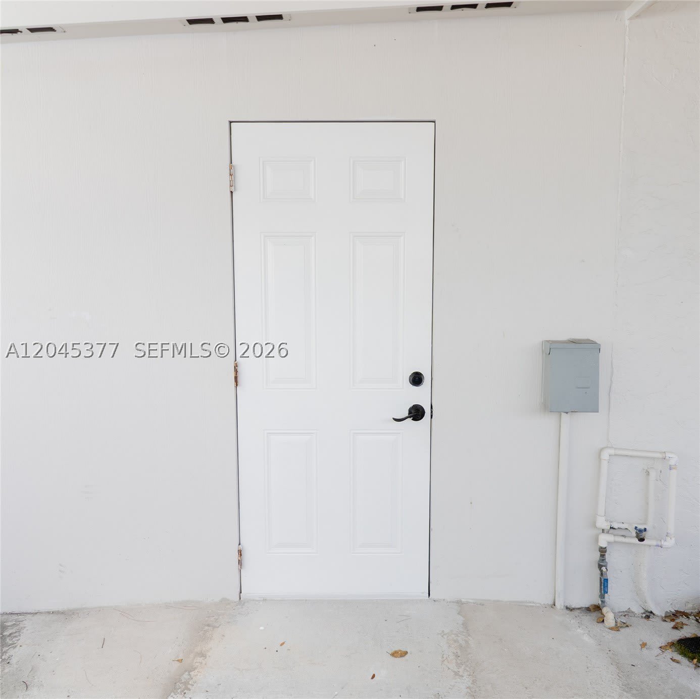 5803 Buchanan St – photo 3