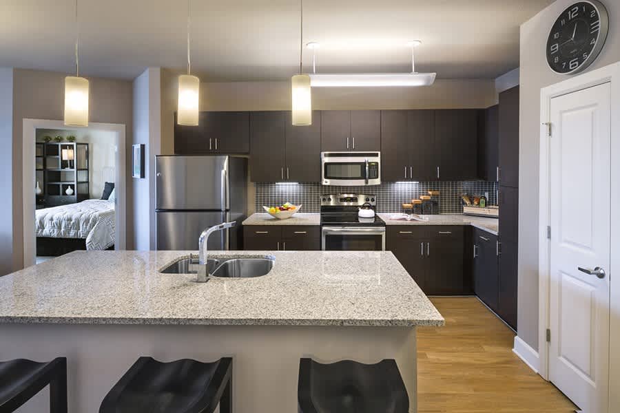 Lake Vue Apartments – photo 2