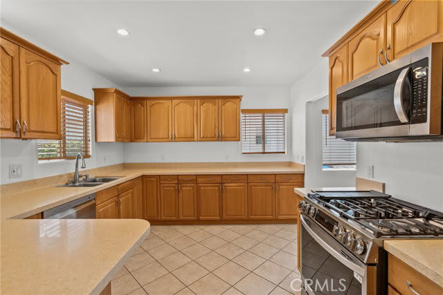 5110 Petit Avenue – photo 5