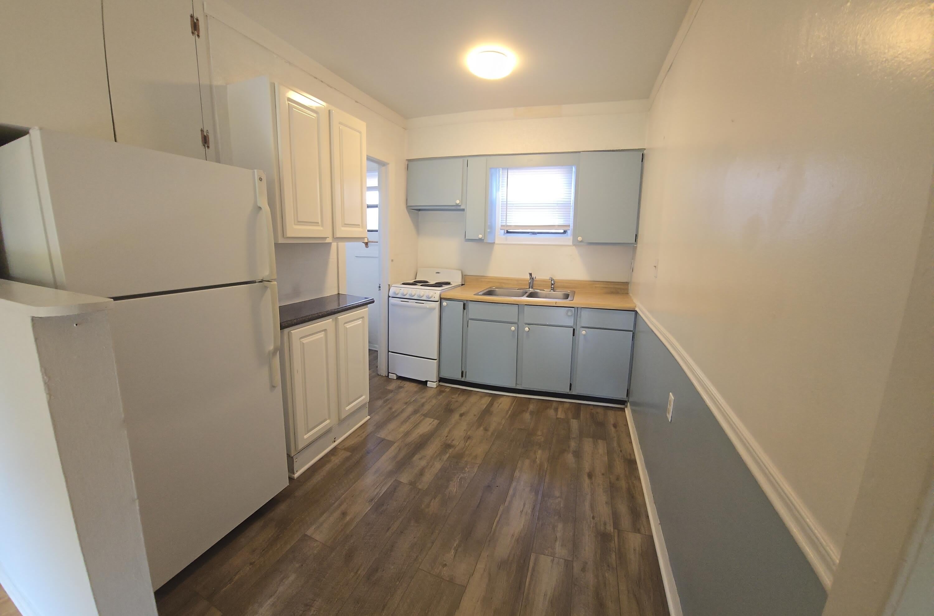 551 E Miracle Strip Parkway – photo 3