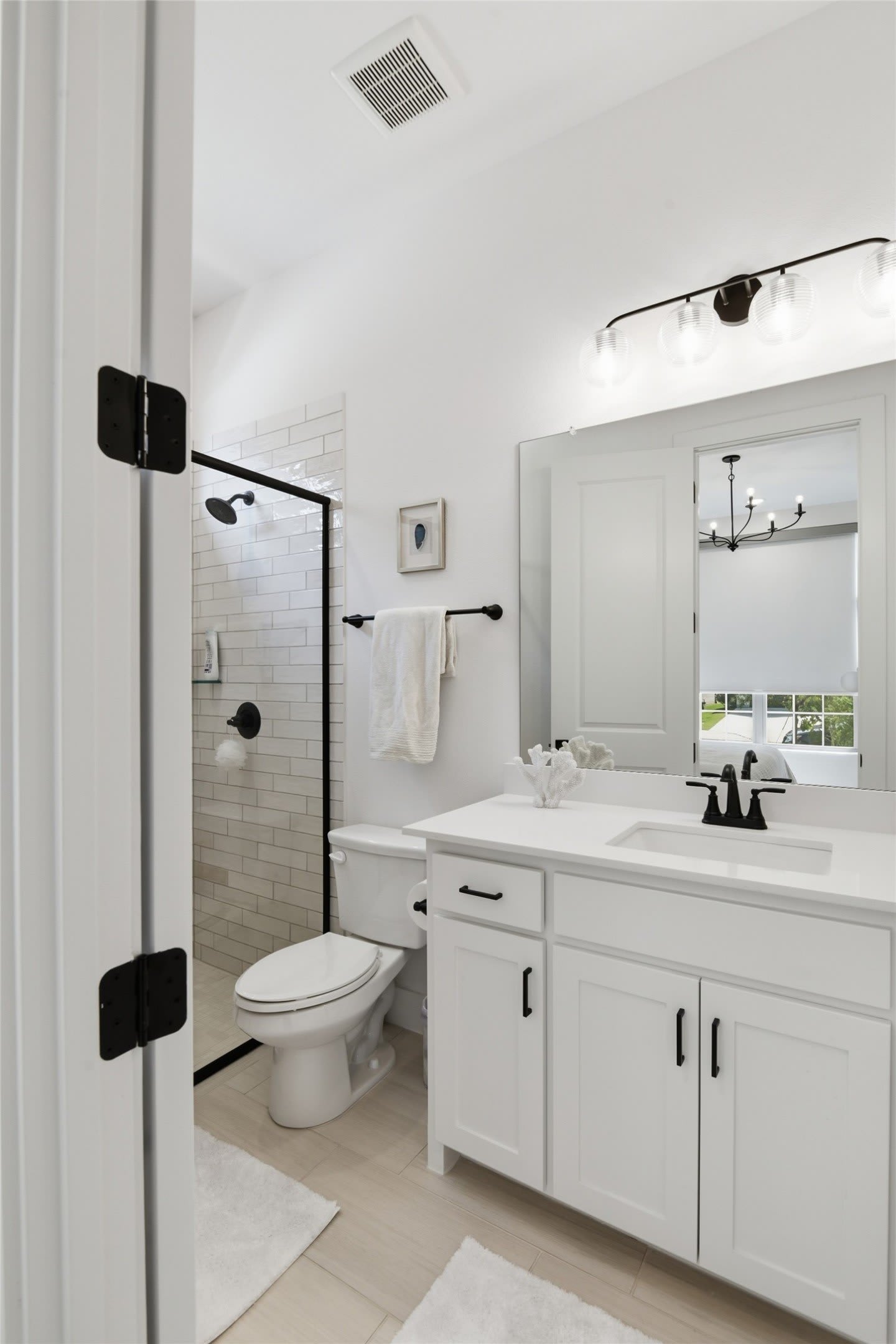 1860 Ellington Drive – photo 4