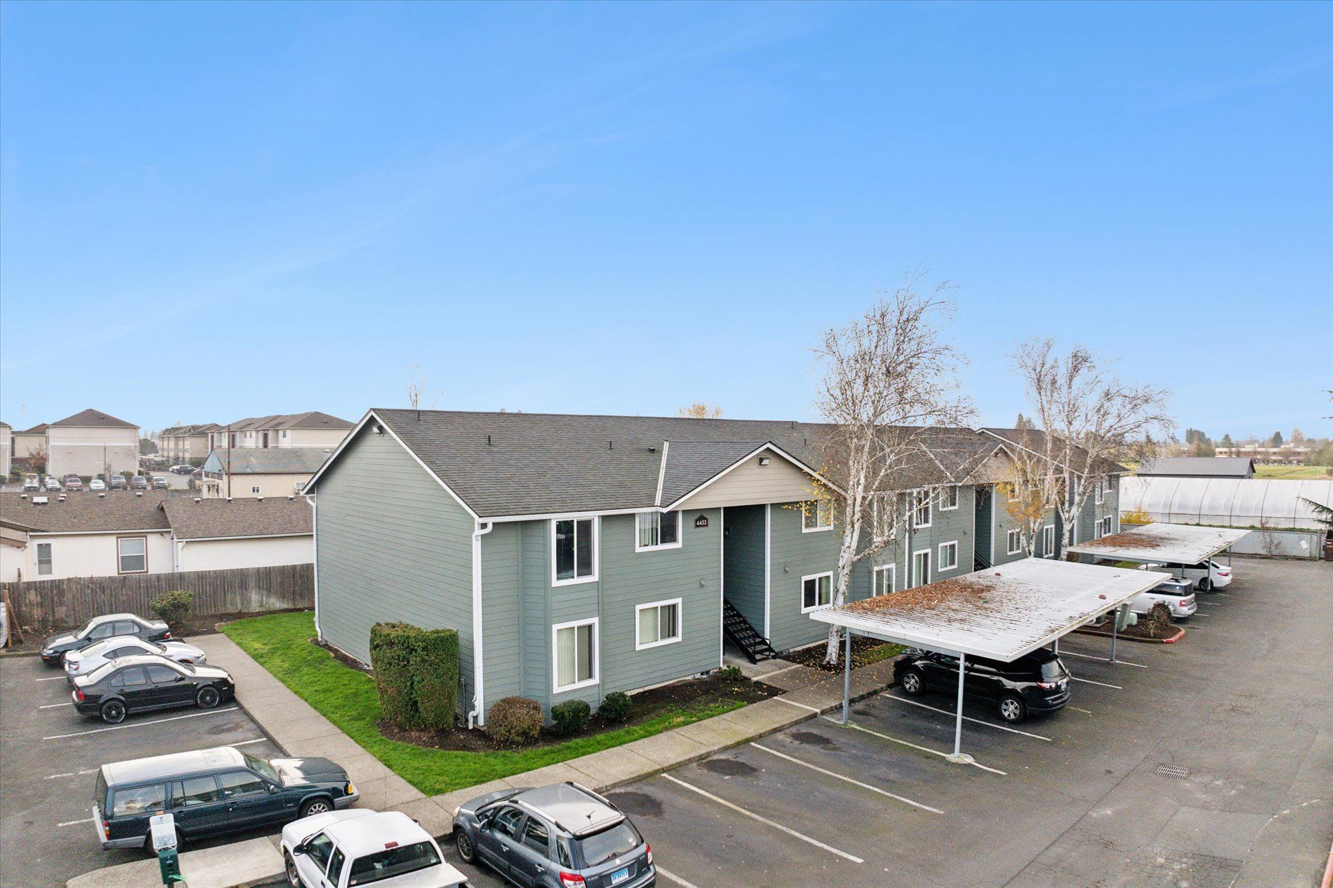 Oak Park Village Apartments – photo 3