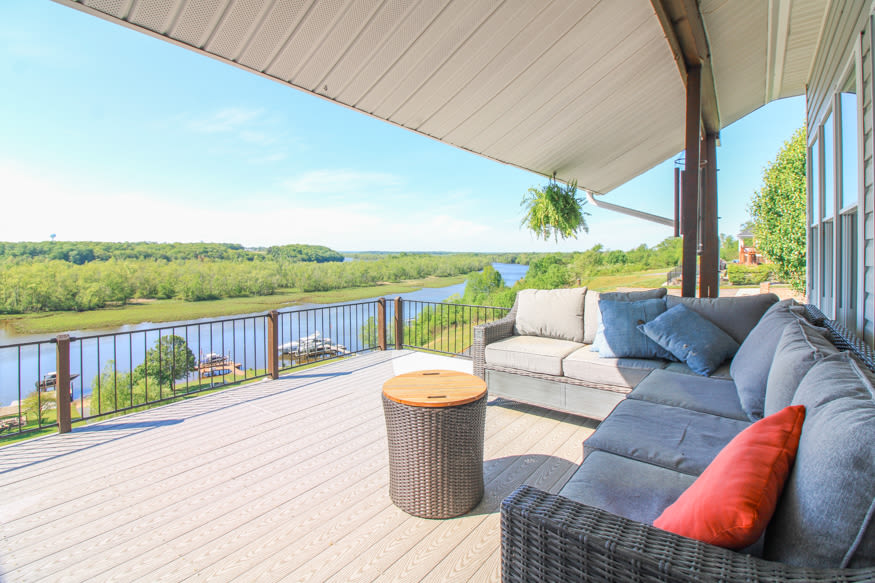 511 Riverview Ct – photo 2