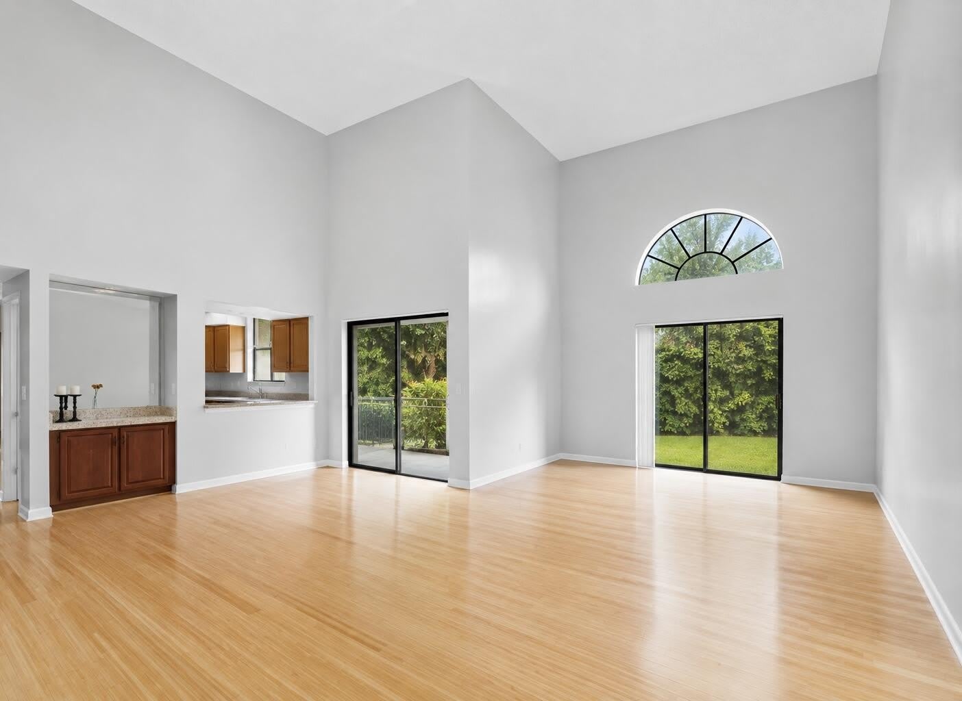 3130 Kingswood Terrace – photo 1