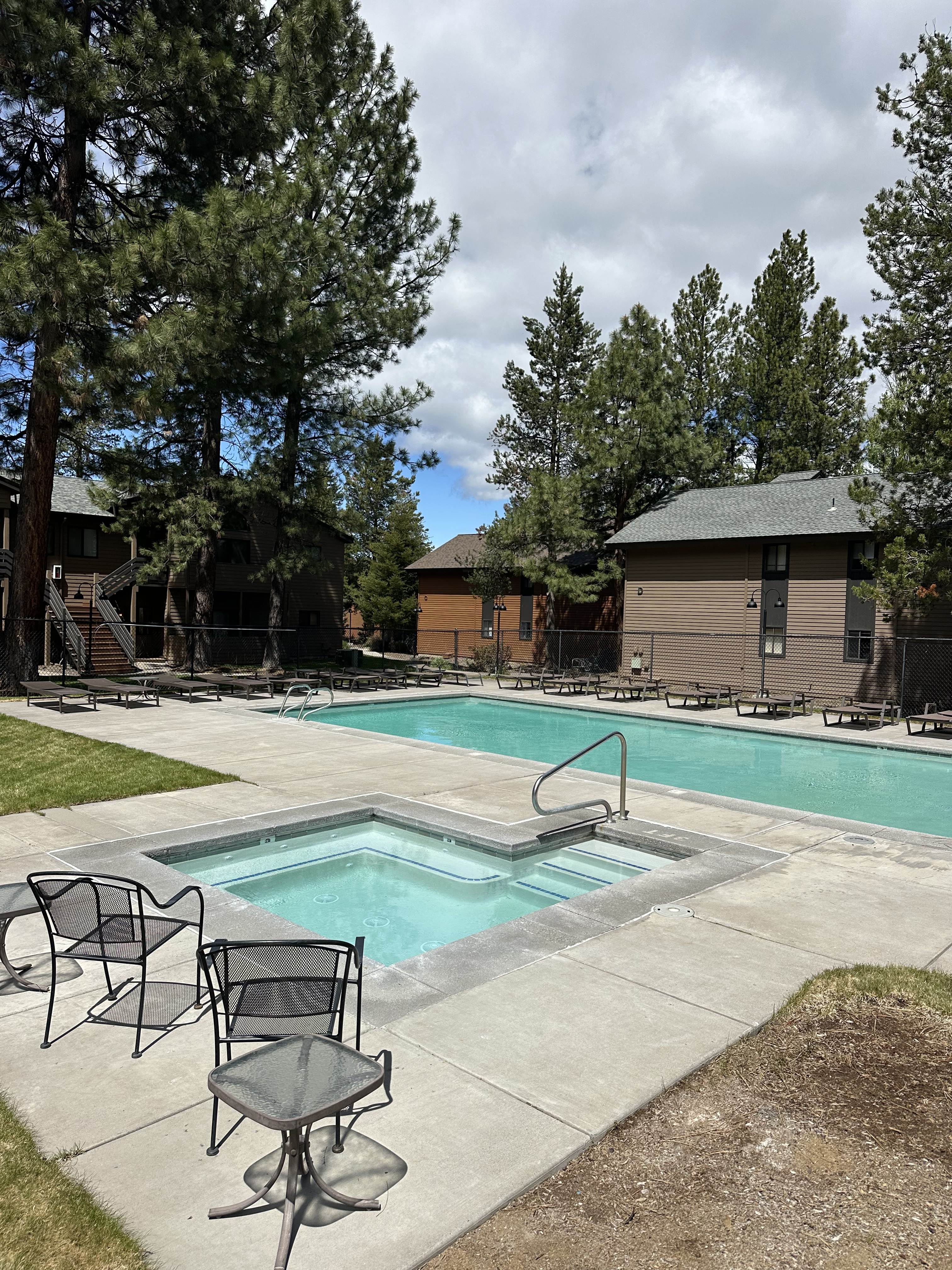 56856 Enterprise Dr – photo 2
