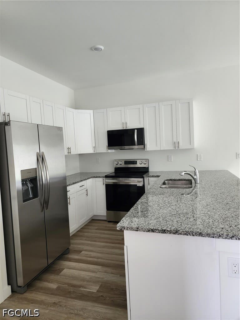2431 Lola Avenue S – photo 2