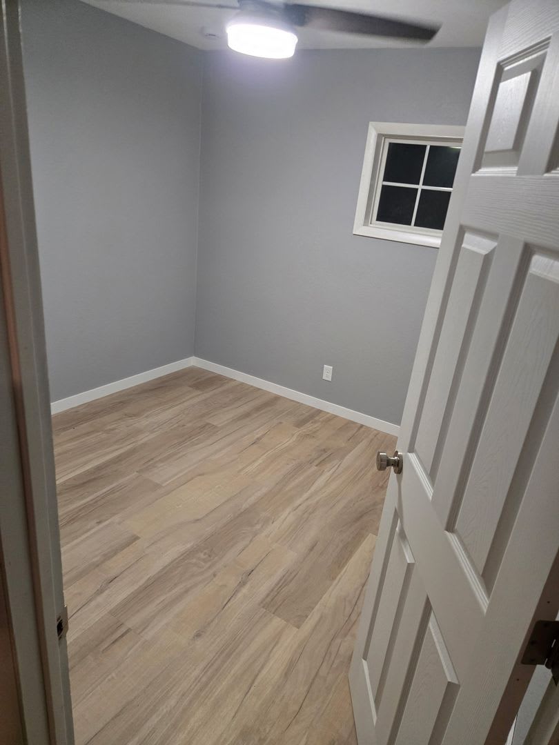 Freshly renovated, bright, and ready for you! – photo 2