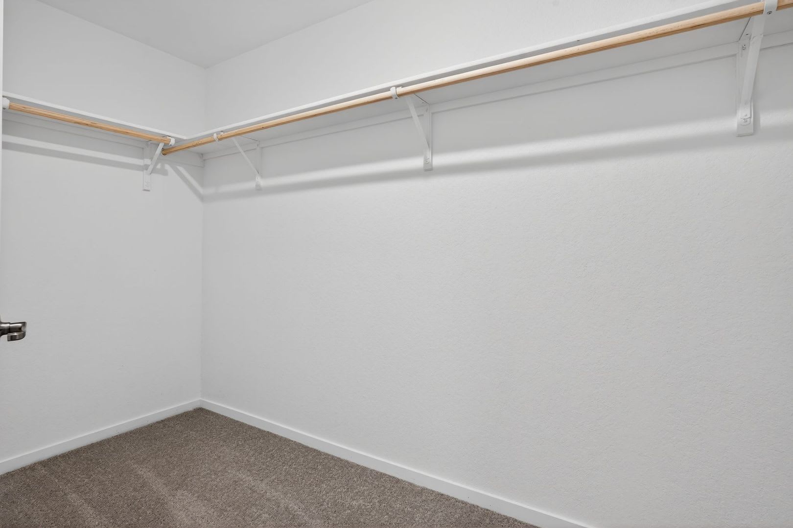 4 Week Free Move-In Special! Private Master Suite for Rent – 5 Minutes from Texas A&M–San Antonio! – photo 4
