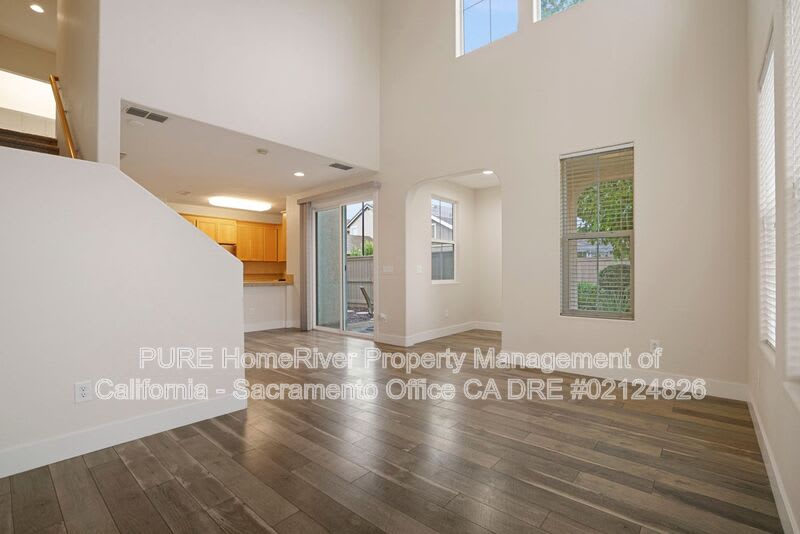 11091 International Dr – photo 5