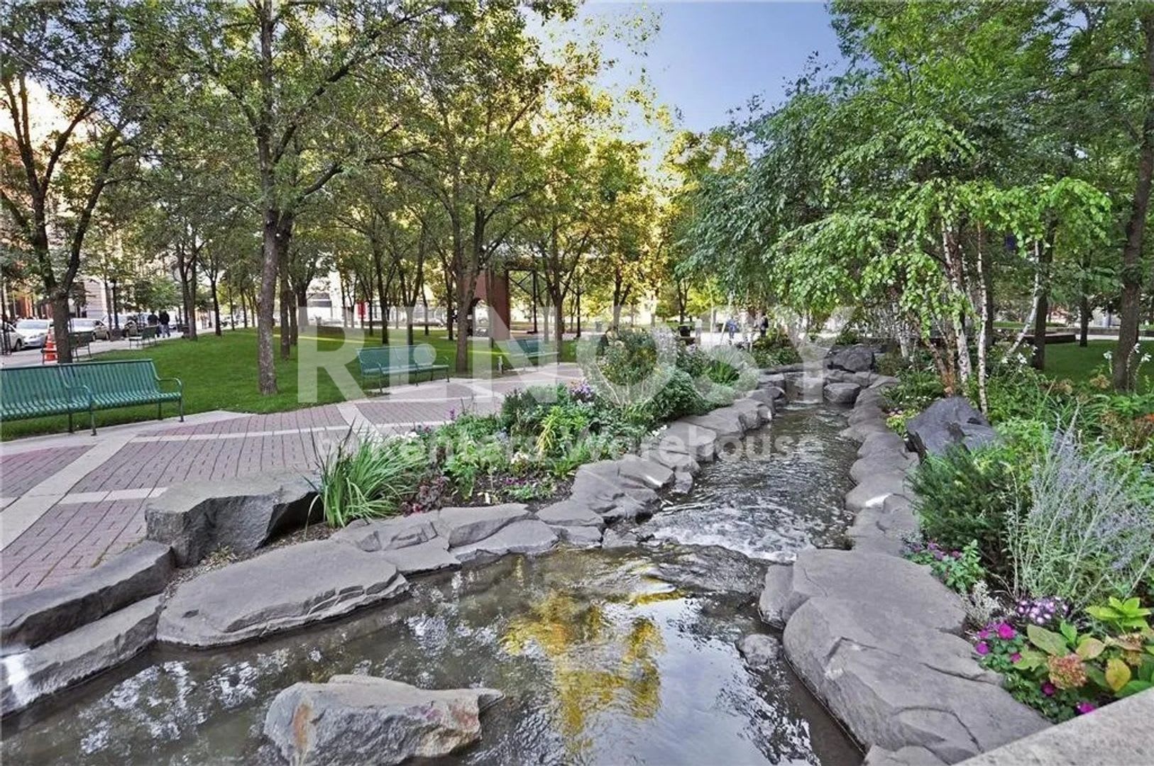 2BD/2BA In St Paul Available Now! – photo 4
