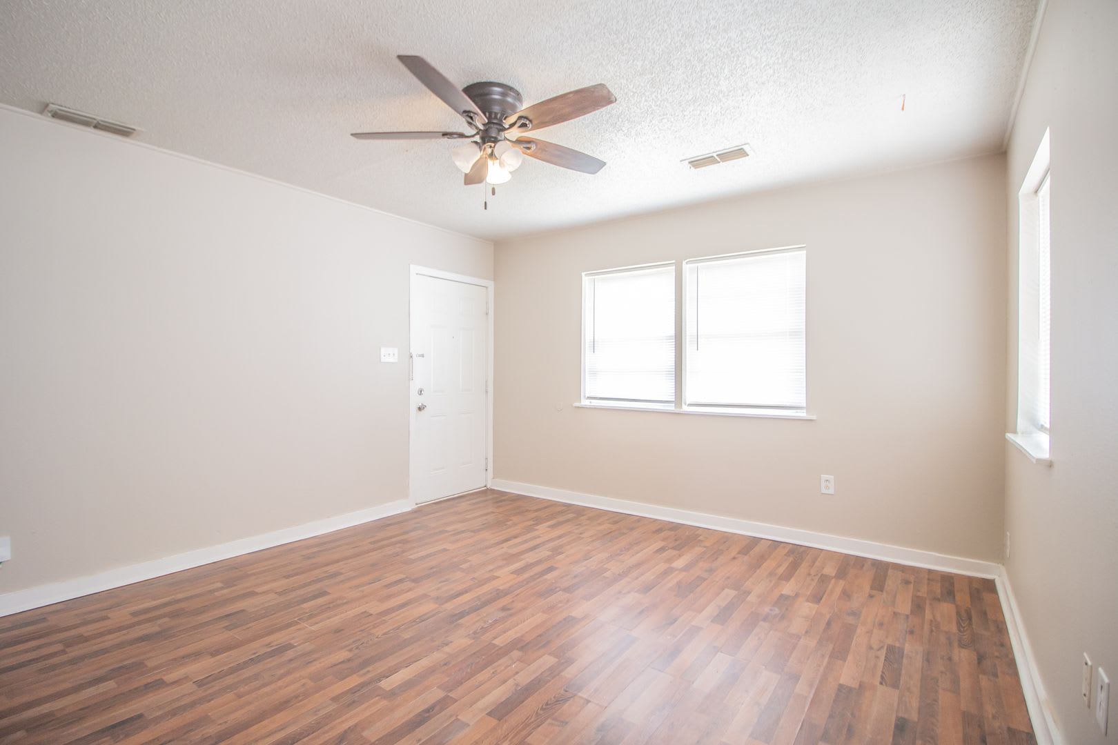 Updated 3-Bedroom Home for Rent in Central Lubbock – photo 4