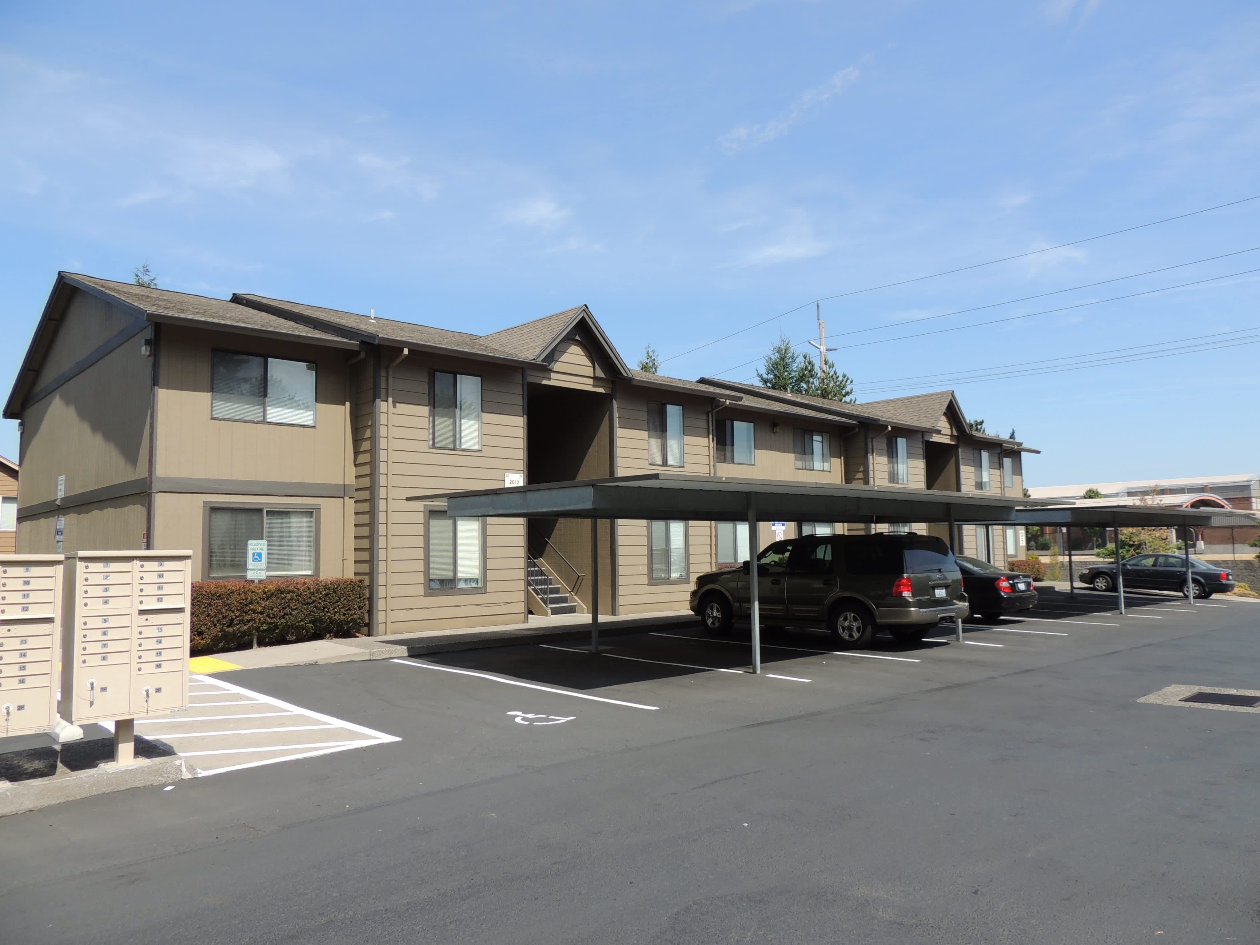 Evergreen Apartments – photo 2
