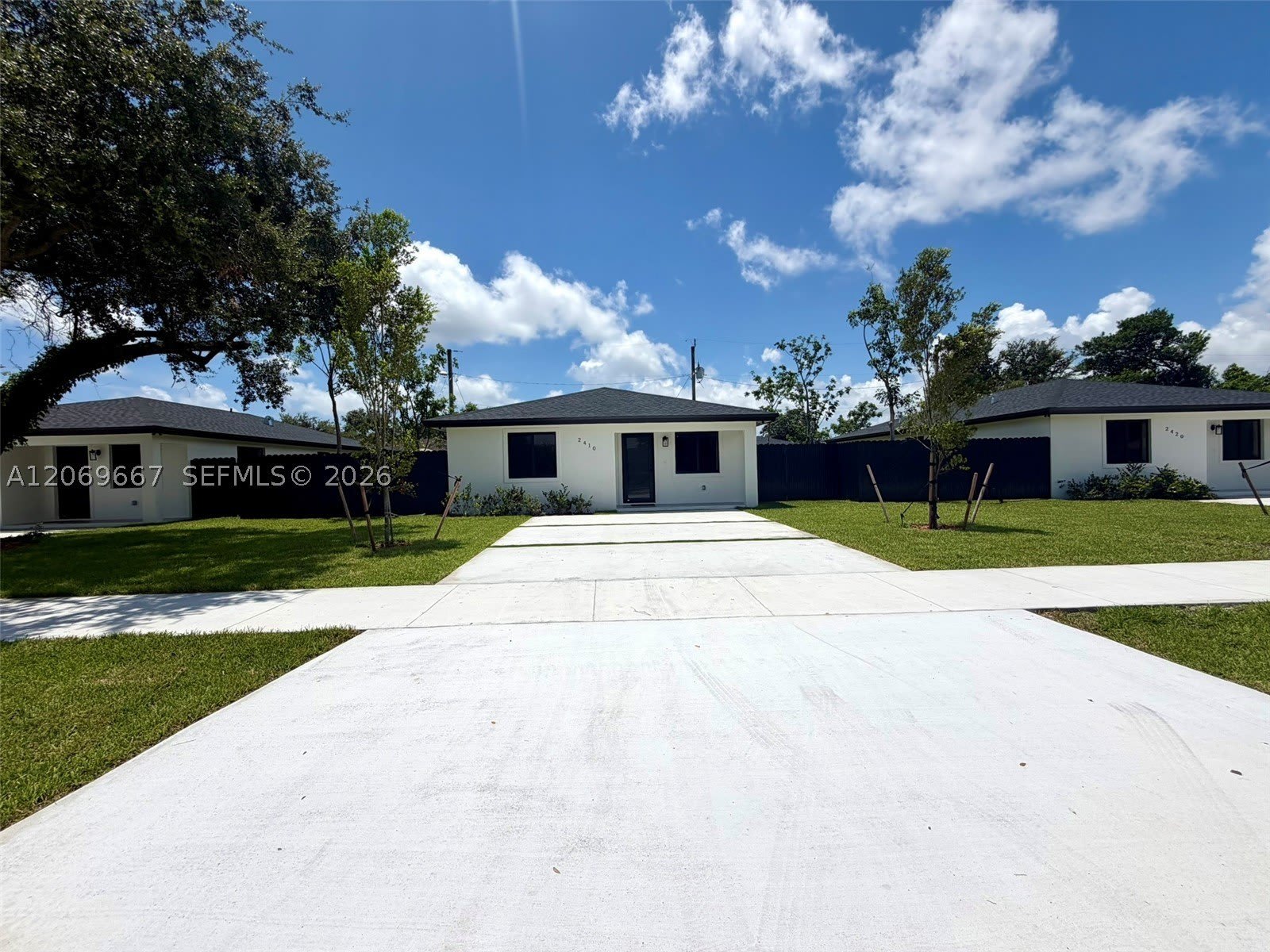 2420 Nw 154Th St – photo 1