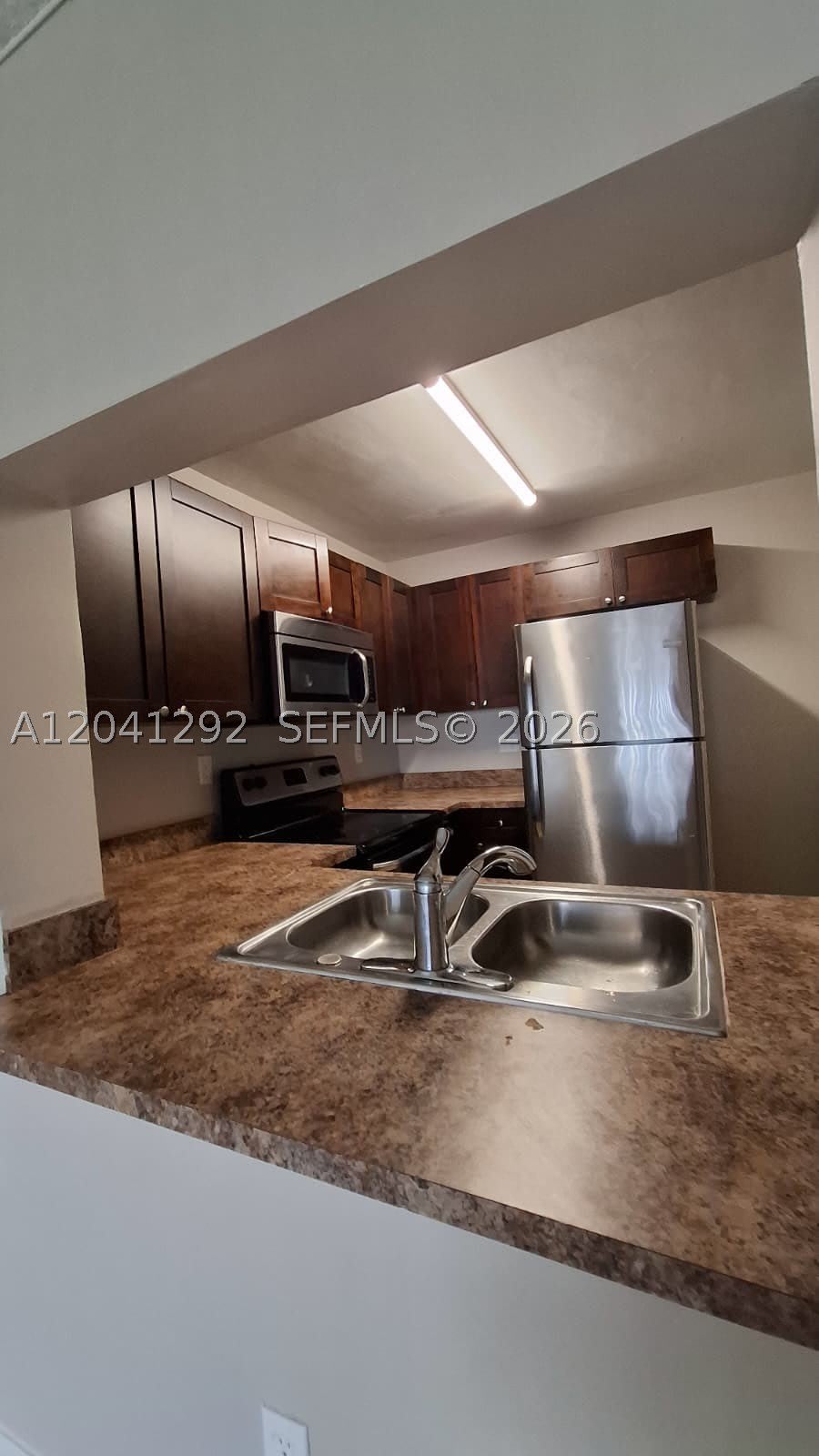 496 NW 165th St Rd – photo 2