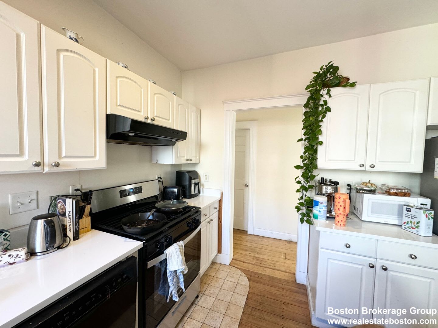 31 Hillside St #3C Boston MA 02120 – photo 5