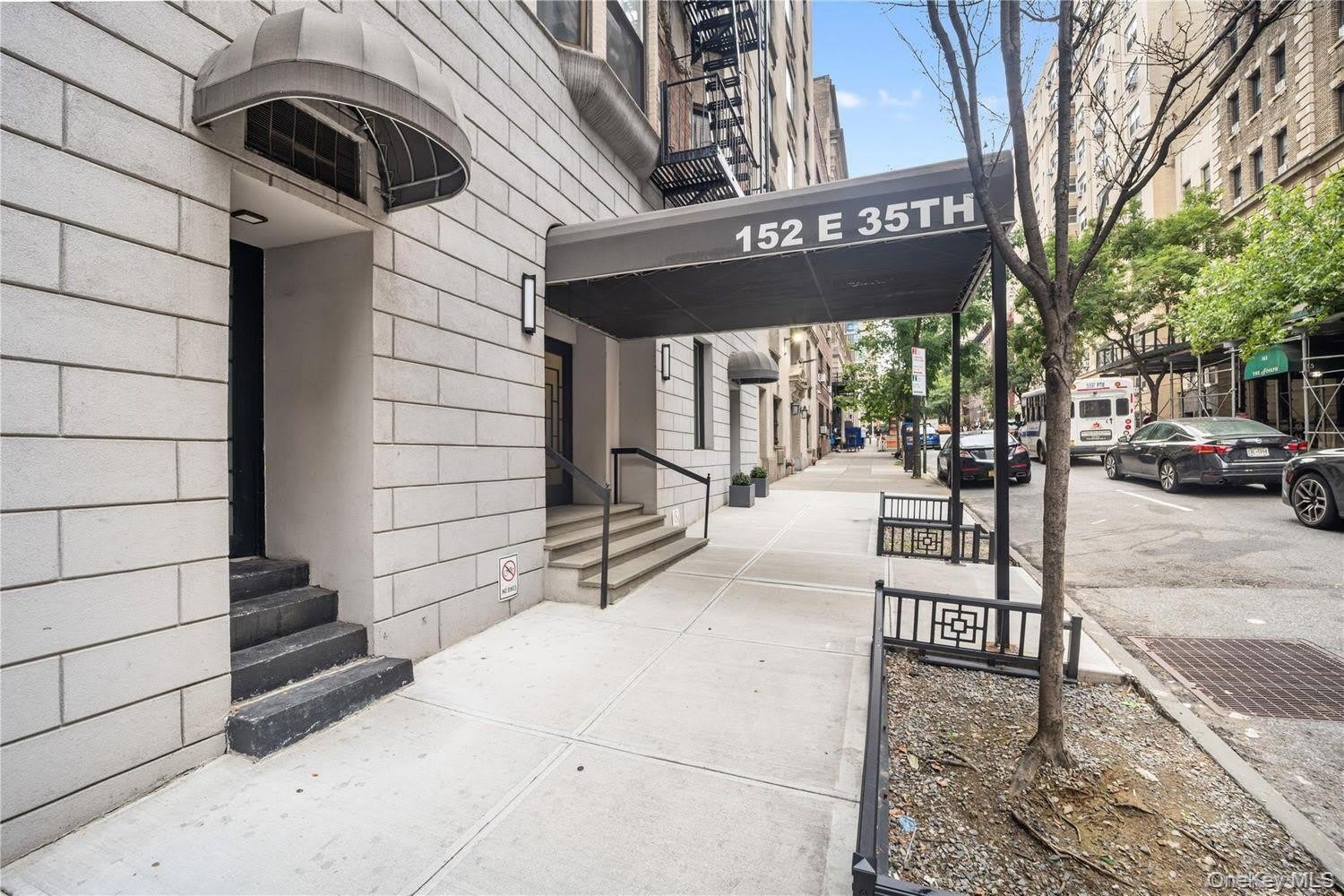 152 E 35th Street – photo 2