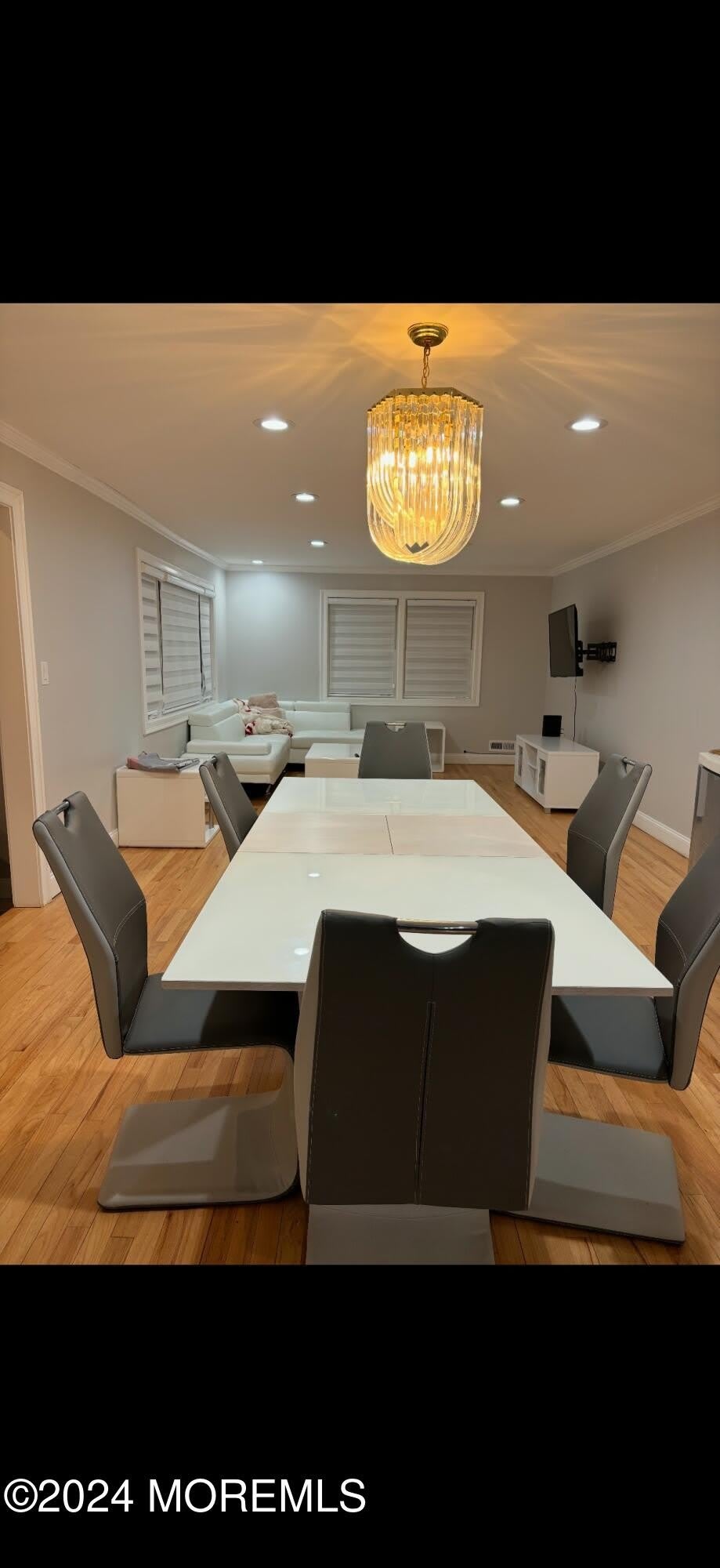 20 Dwight Drive – photo 3