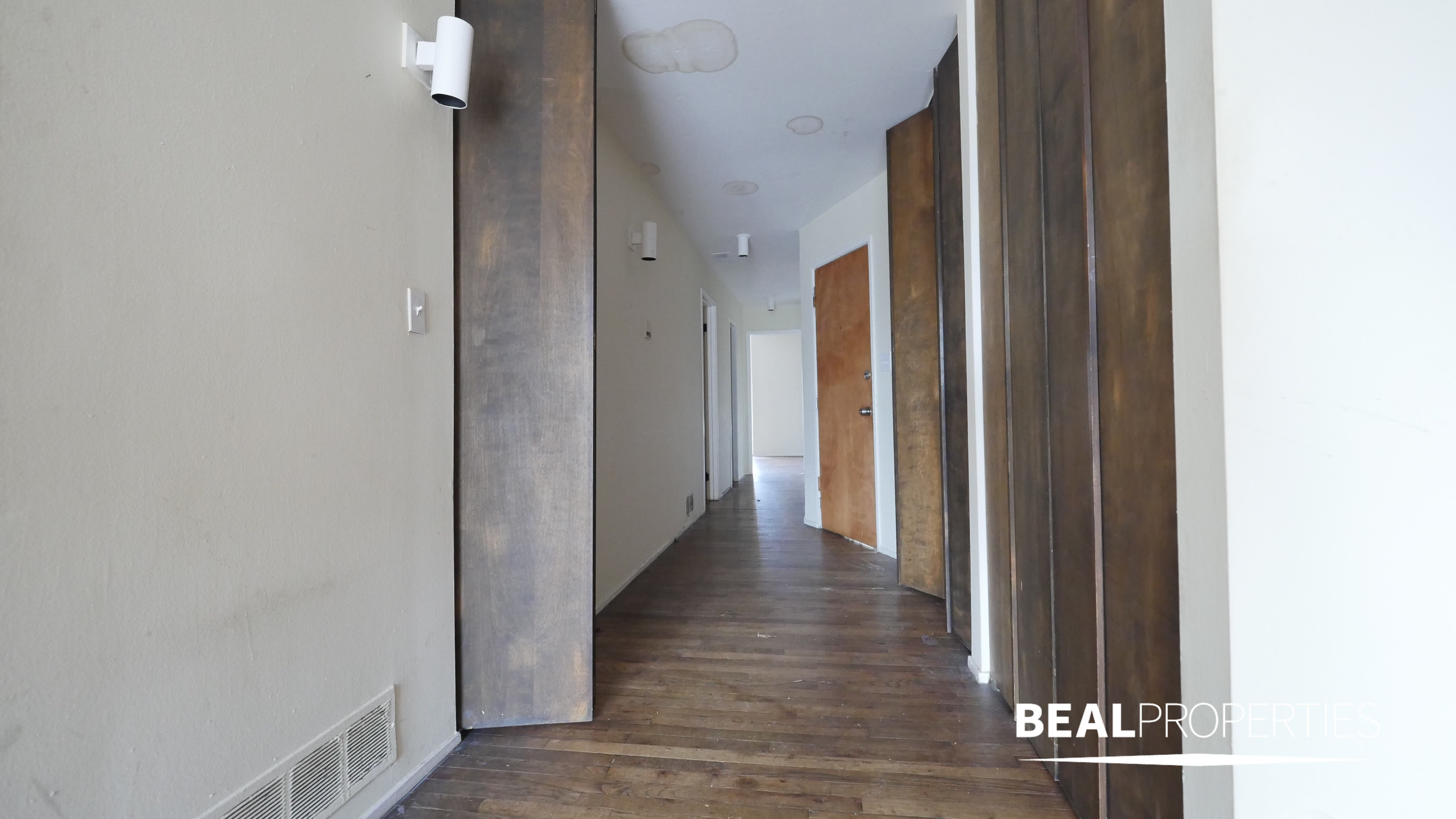 2908 N Broadway – photo 4