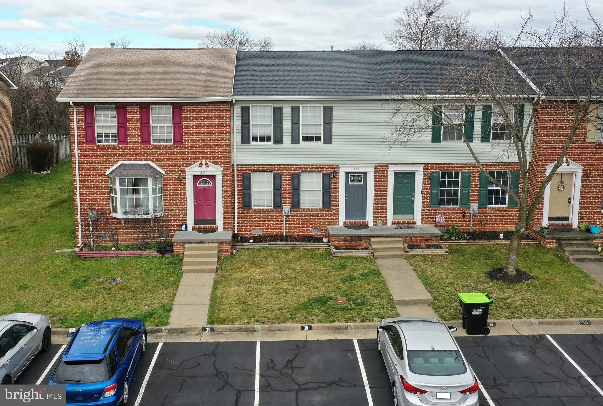 311 WILLOWBROOK Court – photo 2