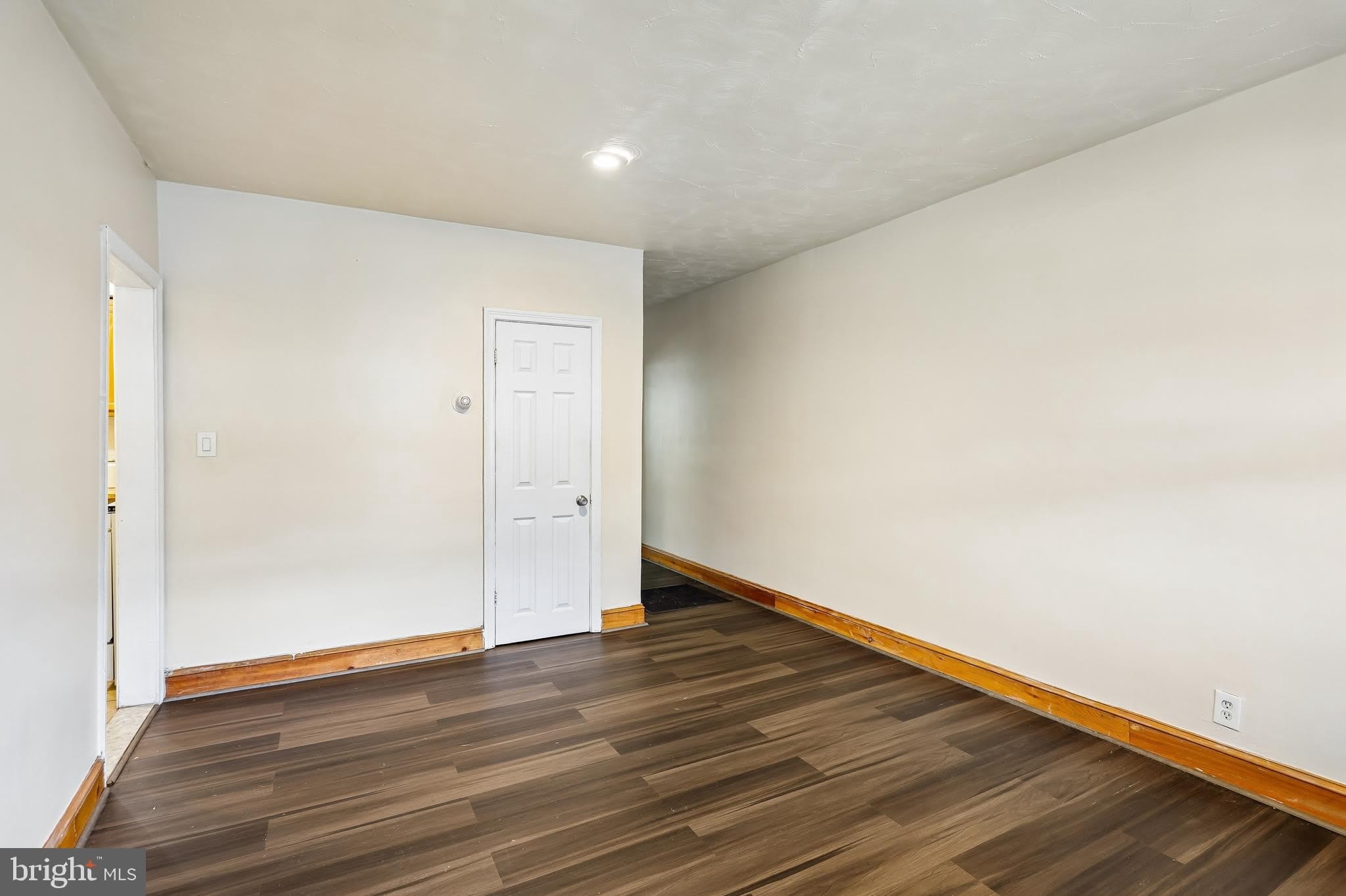 147 DENISON Street – photo 3