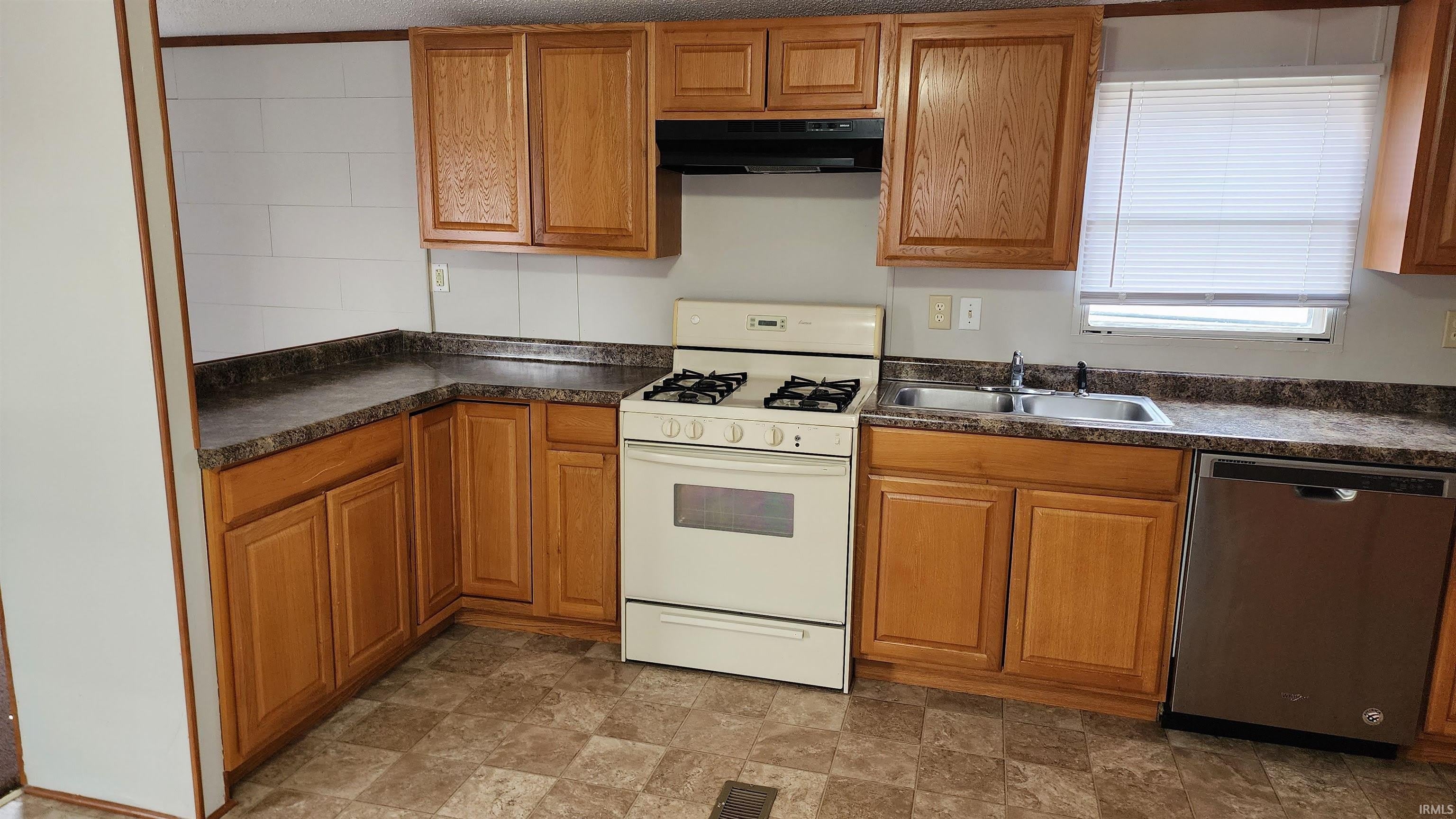 911 N Oolitic Drive – photo 3