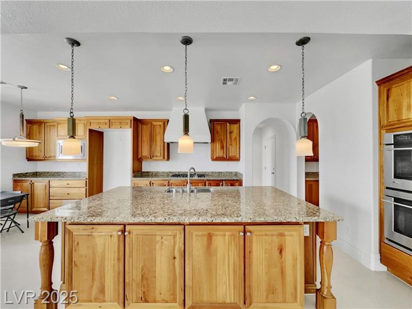 golf view, balcony, 5 bed room plus den and loft – photo 4