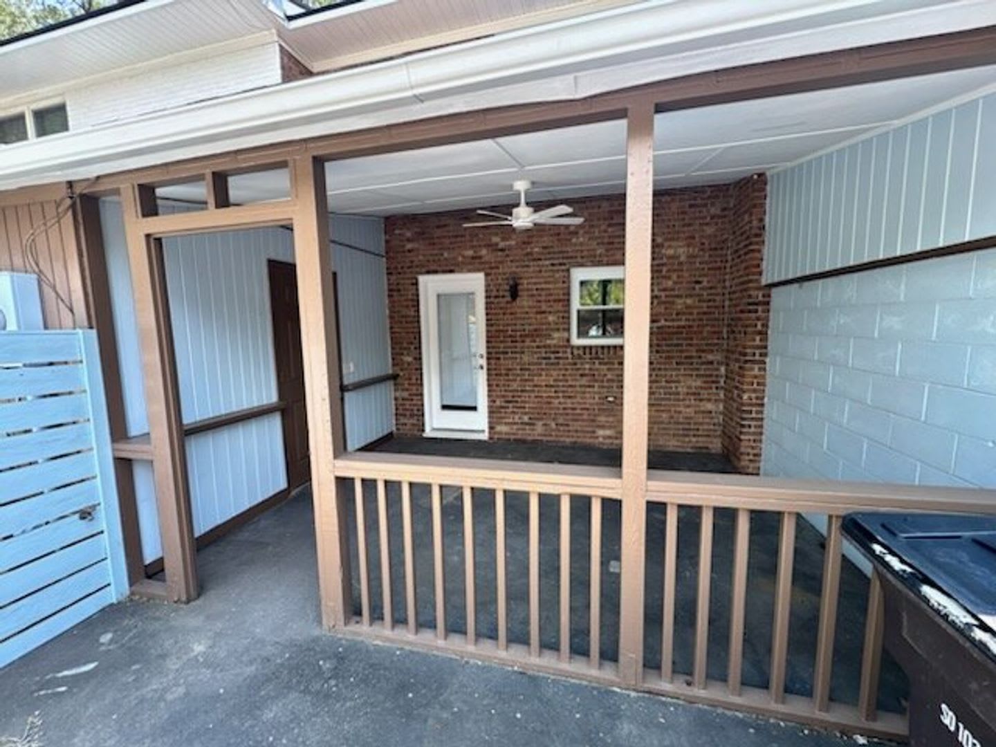 For Rent 730 Harbor Lane – photo 2