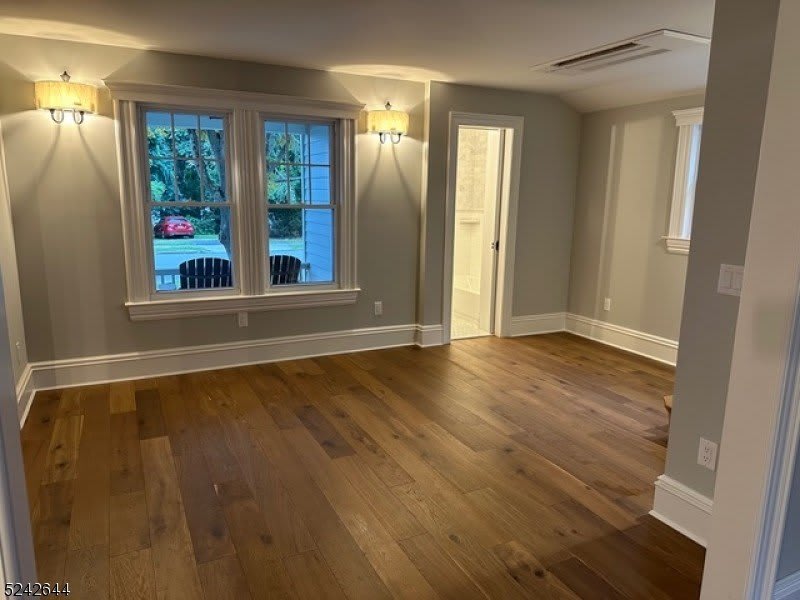 12 N Island Ave – photo 4
