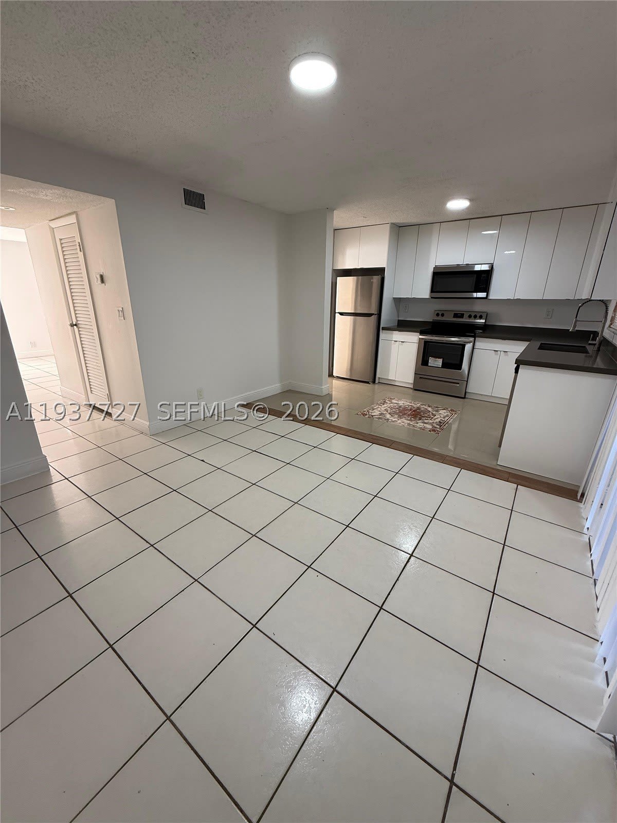 5817 Blueberry Ct – photo 1