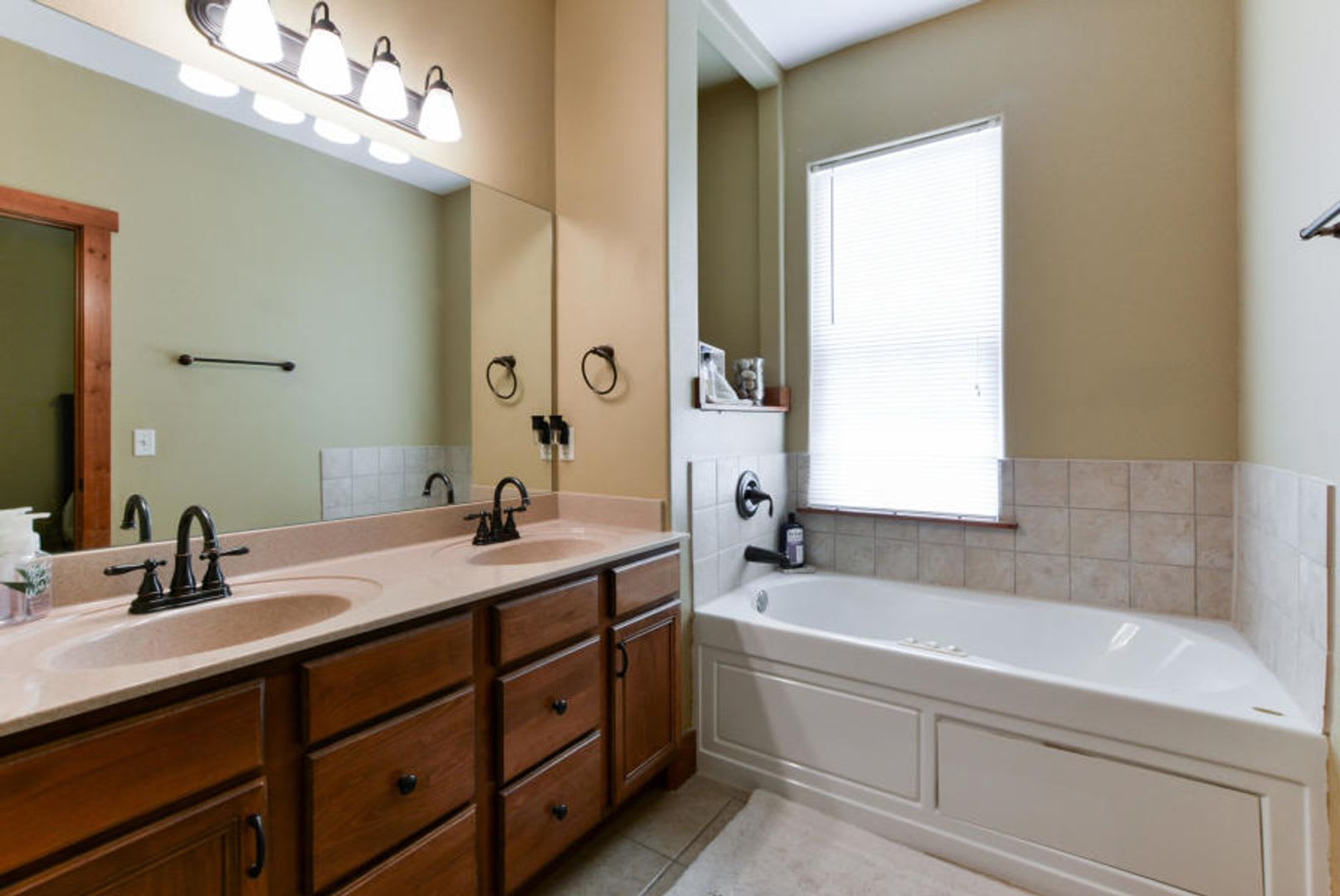 LEASING – photo 5