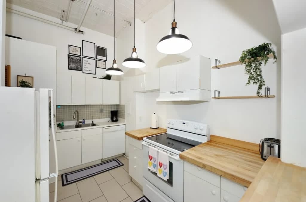 146 Chambers St – photo 5