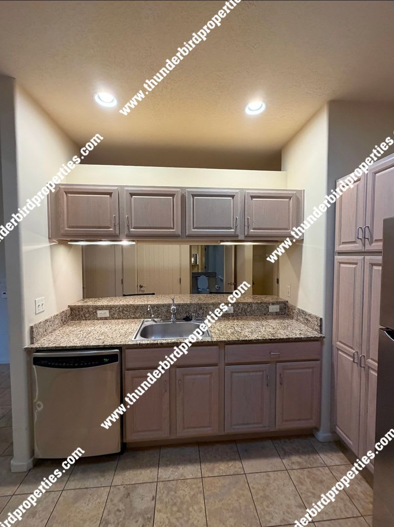 Available Now Located At The Montecito Santa Fe – photo 5