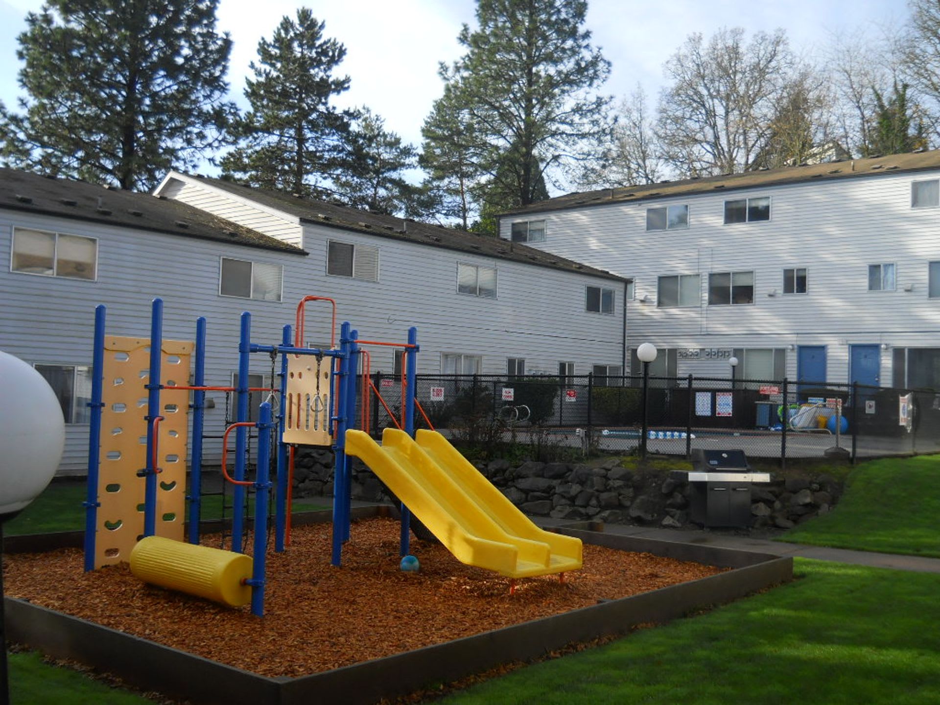 Lynn Oaks – photo 1