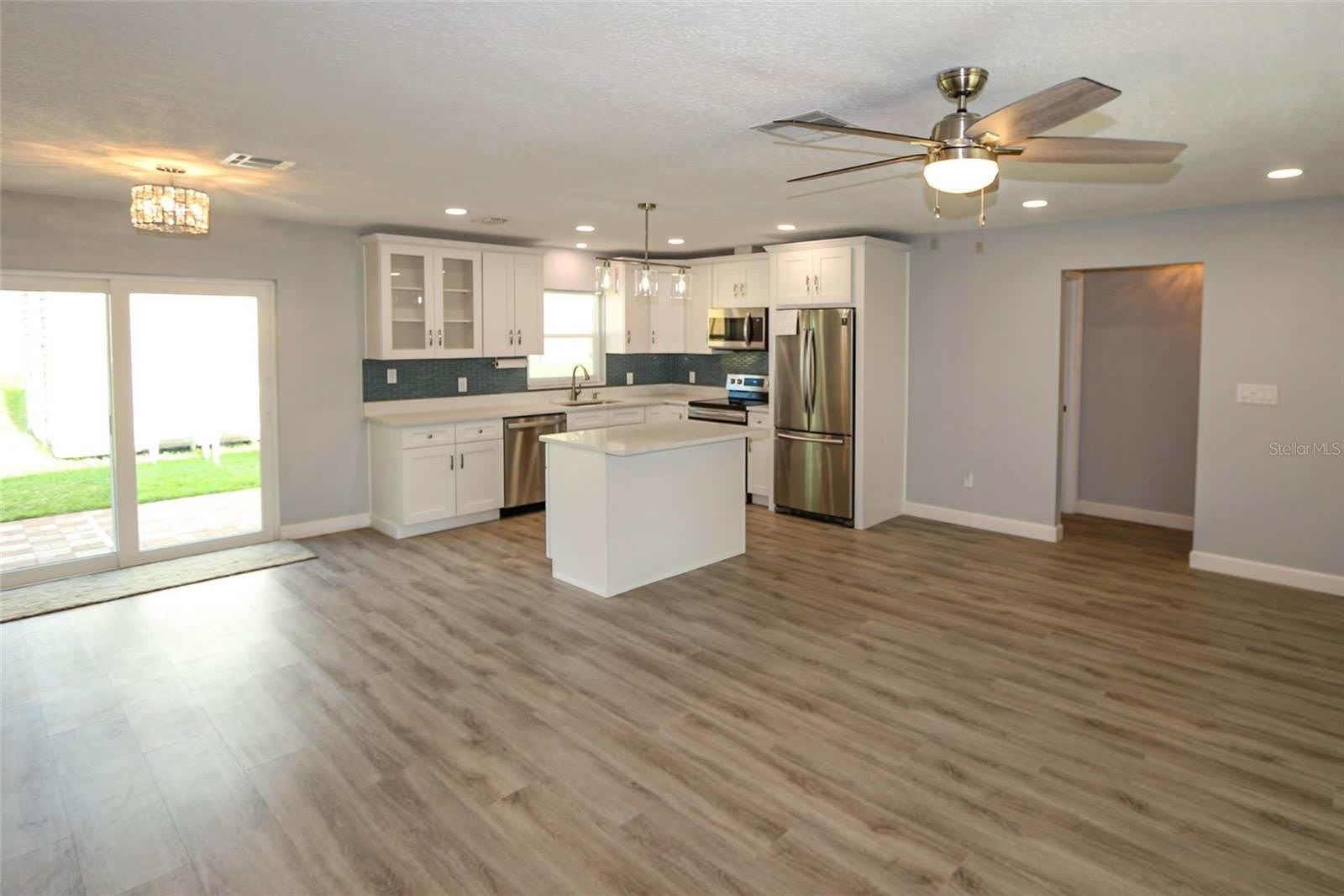 1444 OVERCASH Drive – photo 3