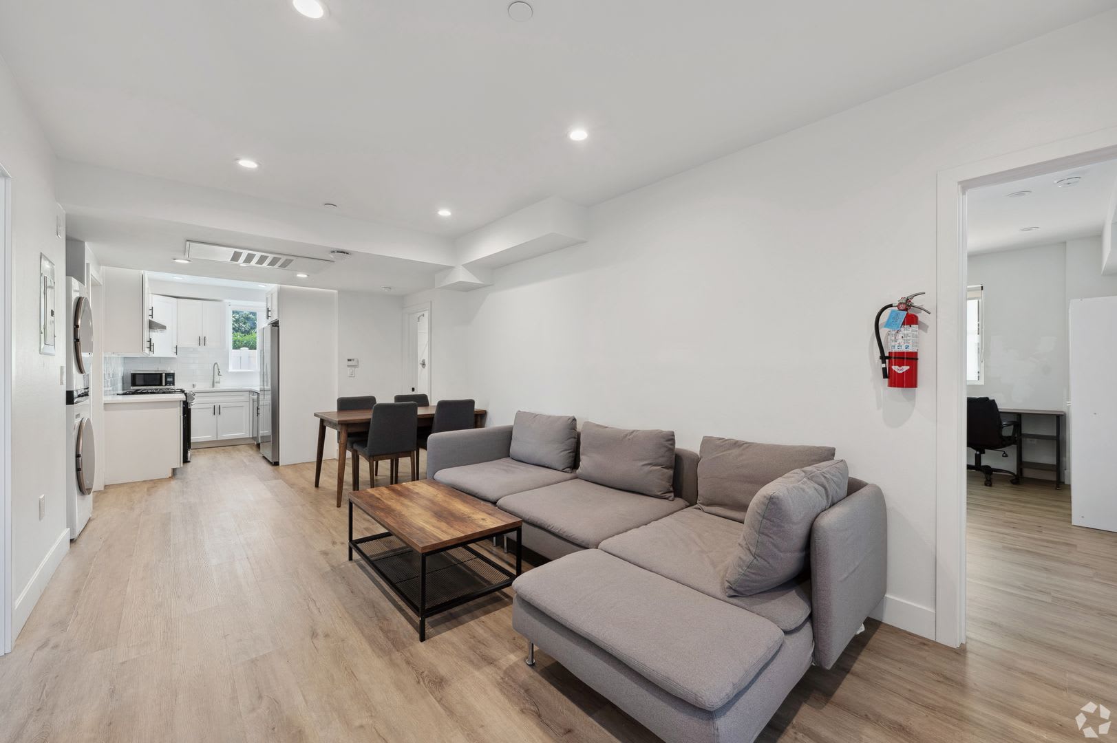 MH 2013 Raymond Ave – photo 4