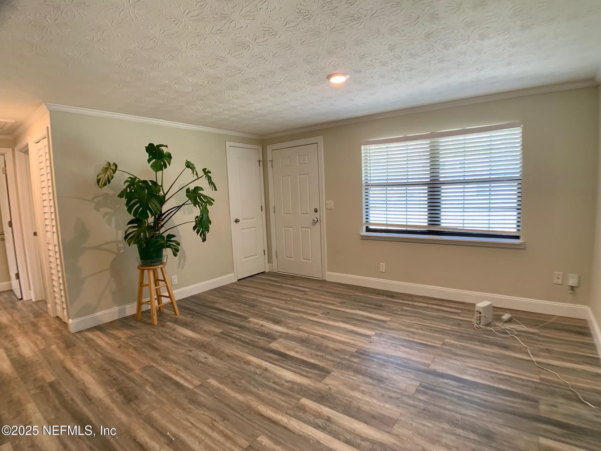 435 SIGSBEE Road – photo 5