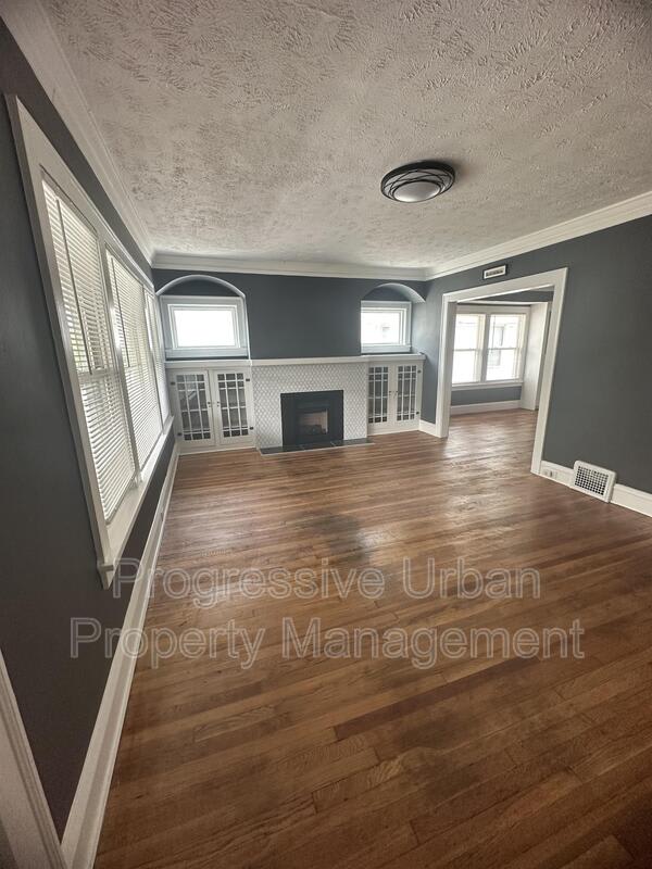 1337 West 106Th Street – photo 2