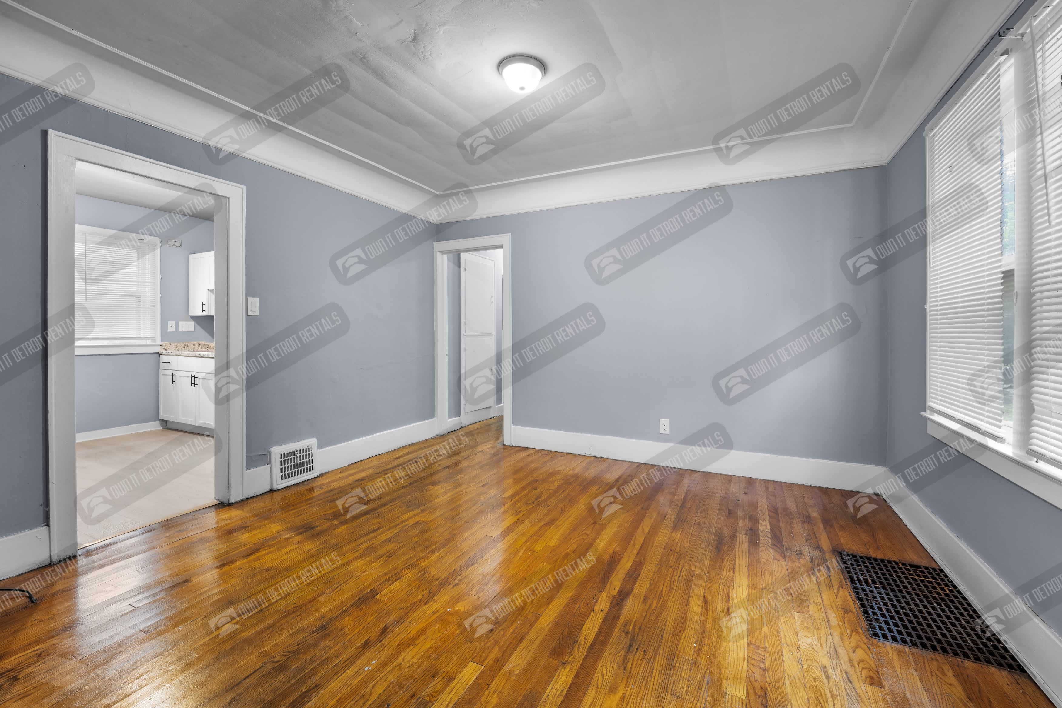 16247 Princeton St – photo 4