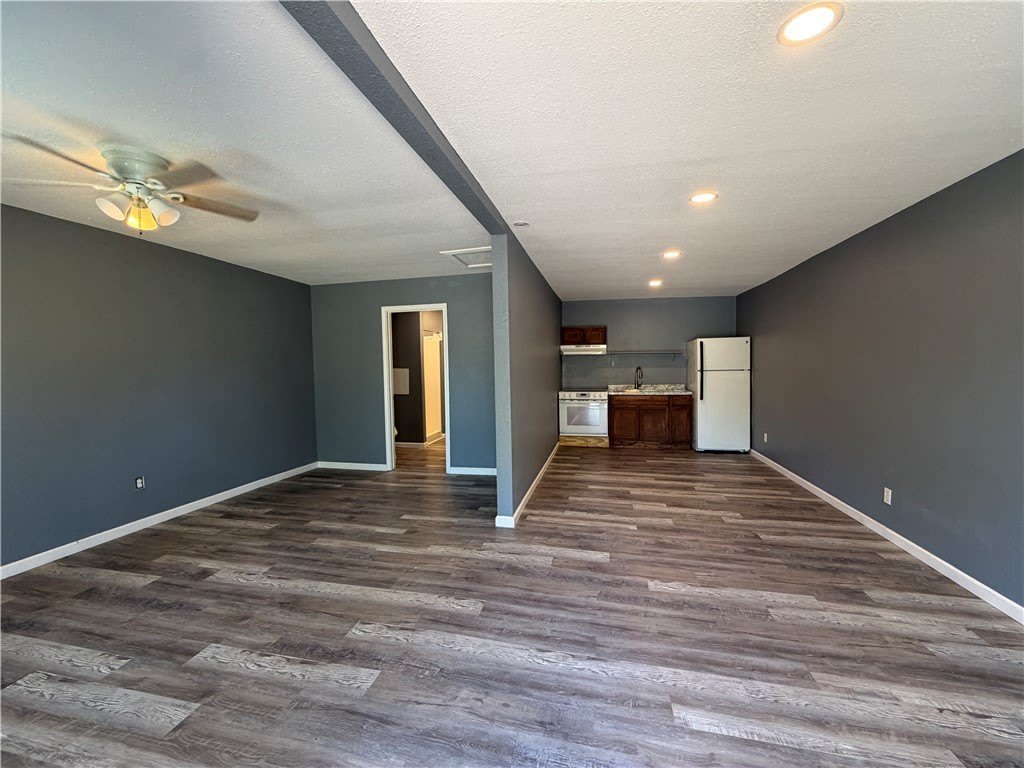 2725 Deer Street – photo 3