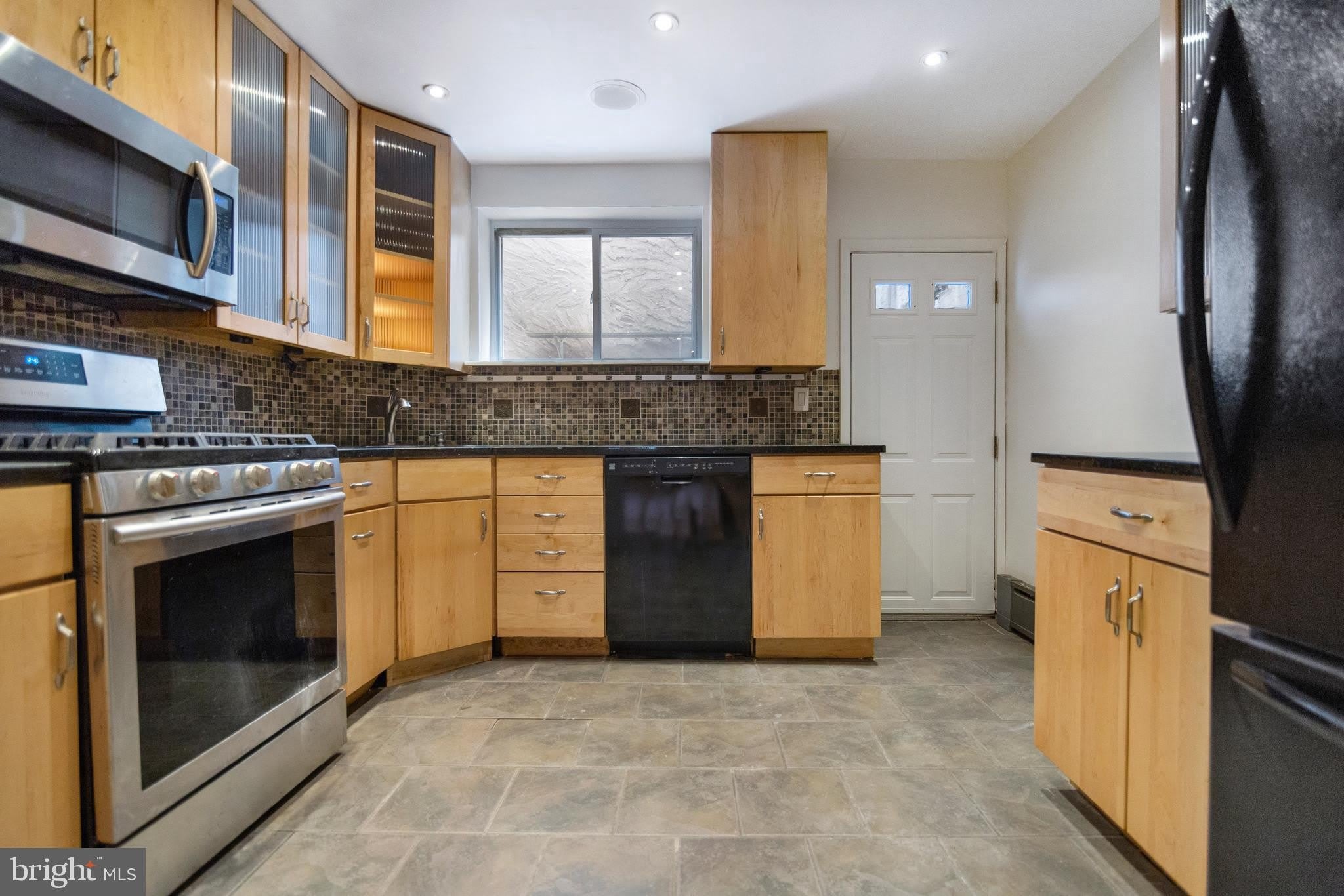1221 S 8TH Street – photo 5