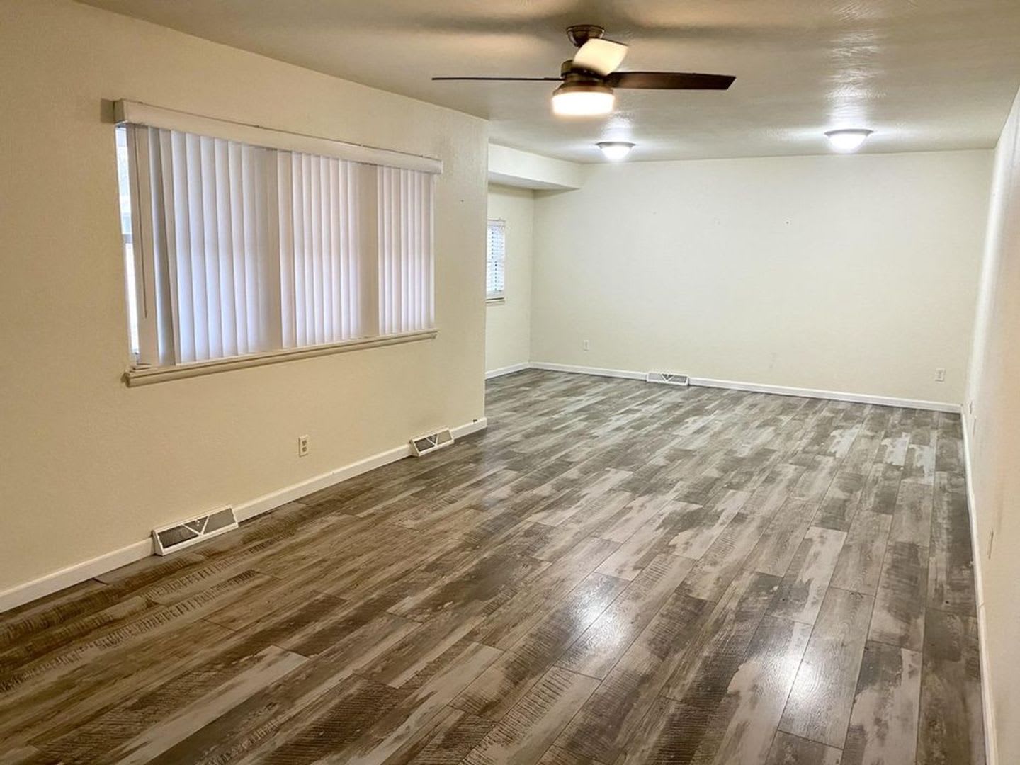 Beautiful 4 bed home! Waiting for You to Make it Home! This won’t last long! – photo 2