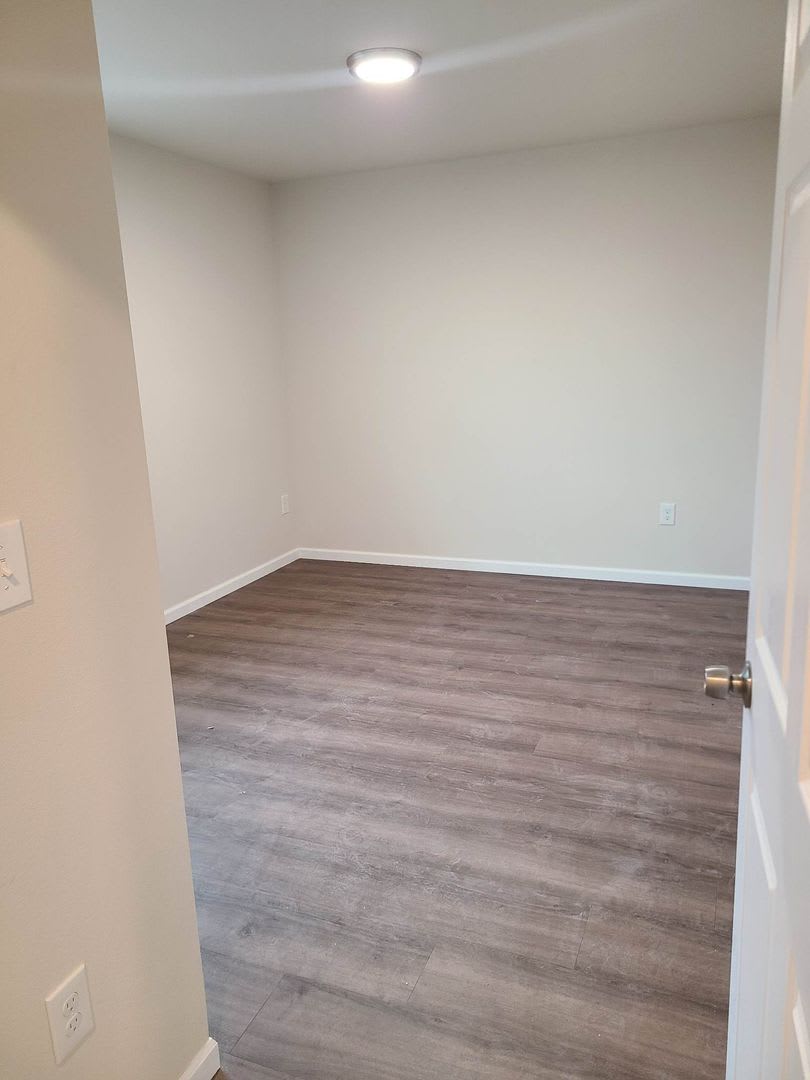 3 Bedroom, 2 Bathroom Duplex – photo 3