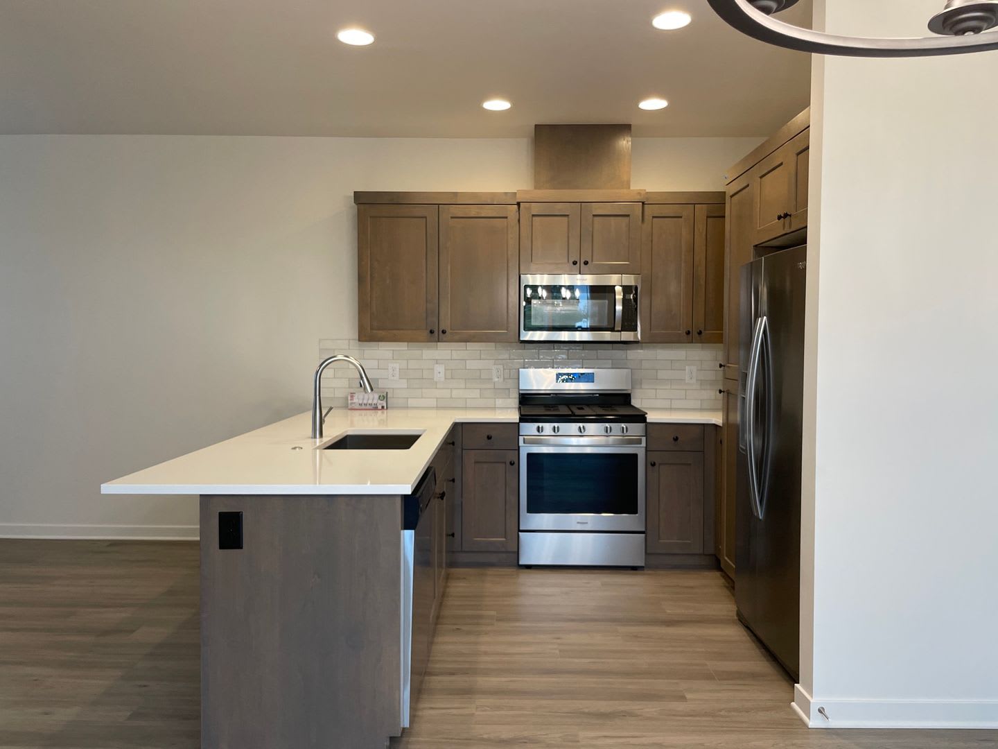 3 Bedroom / 2.5 Bathroom Townhome in NW Redmond – photo 3