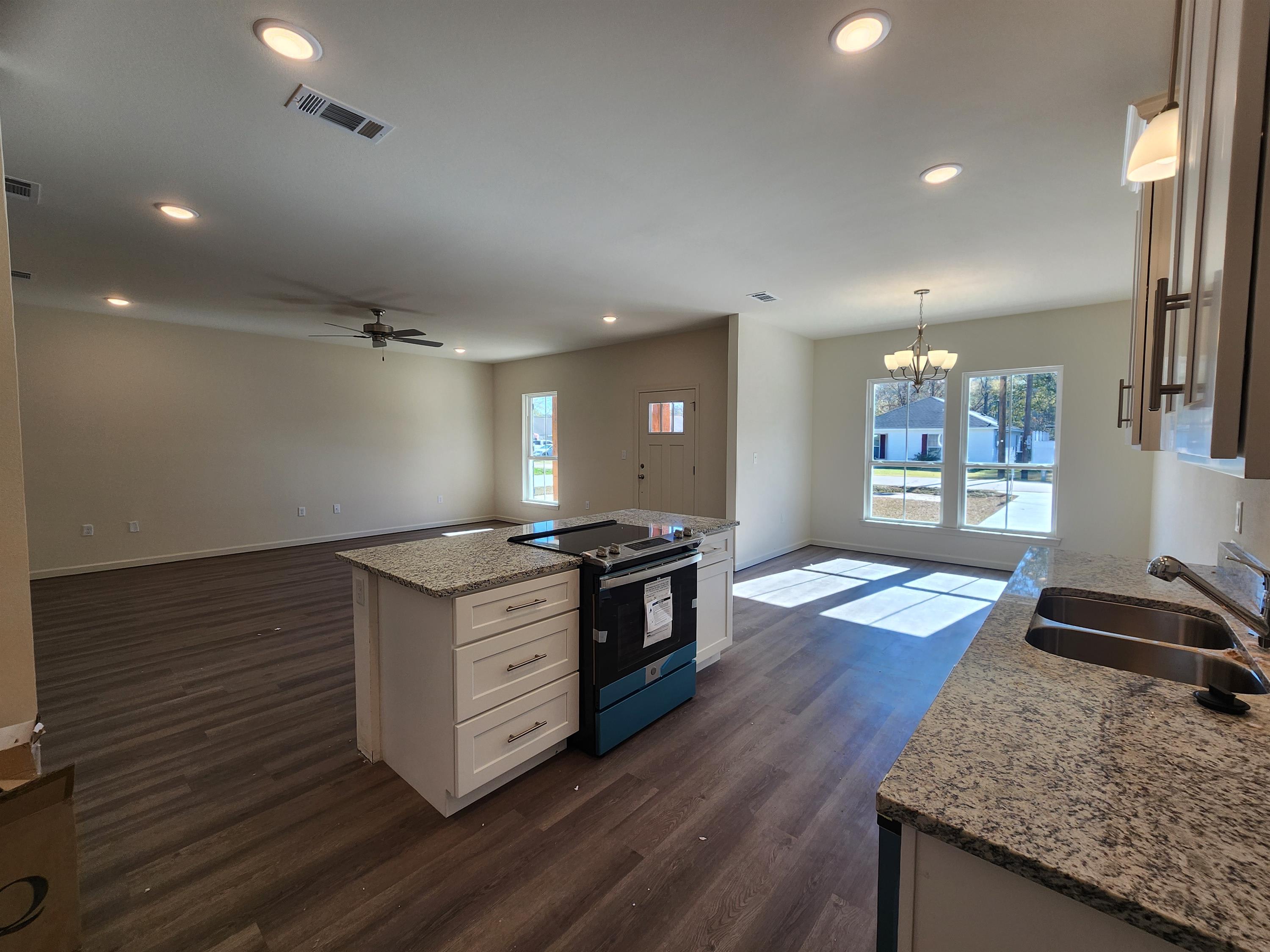 20963 Oregon Street – photo 5