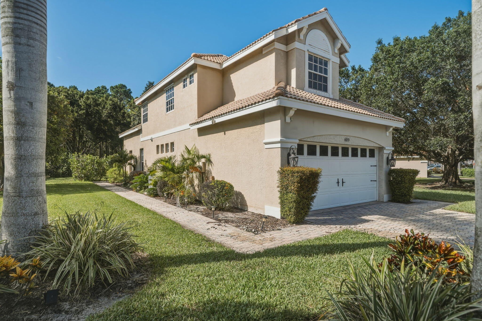 609 SW St Thomas Cove – photo 2