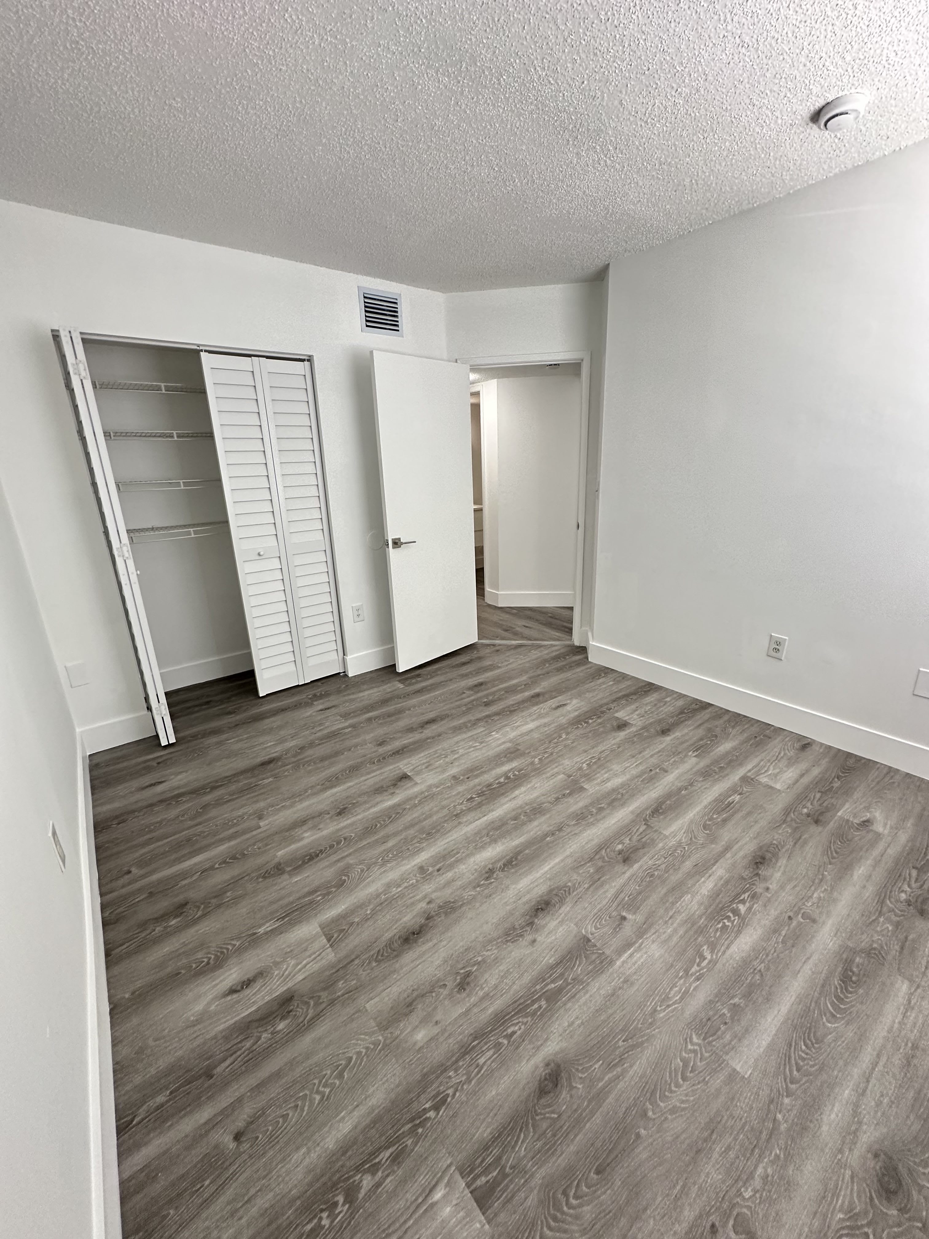 4768 Northwest 114th Avenue – photo 5