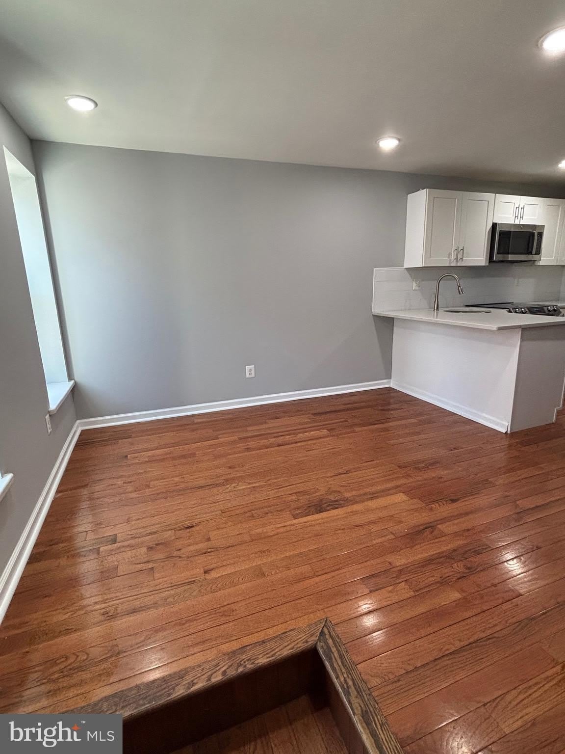 2231 FERNON Street – photo 2