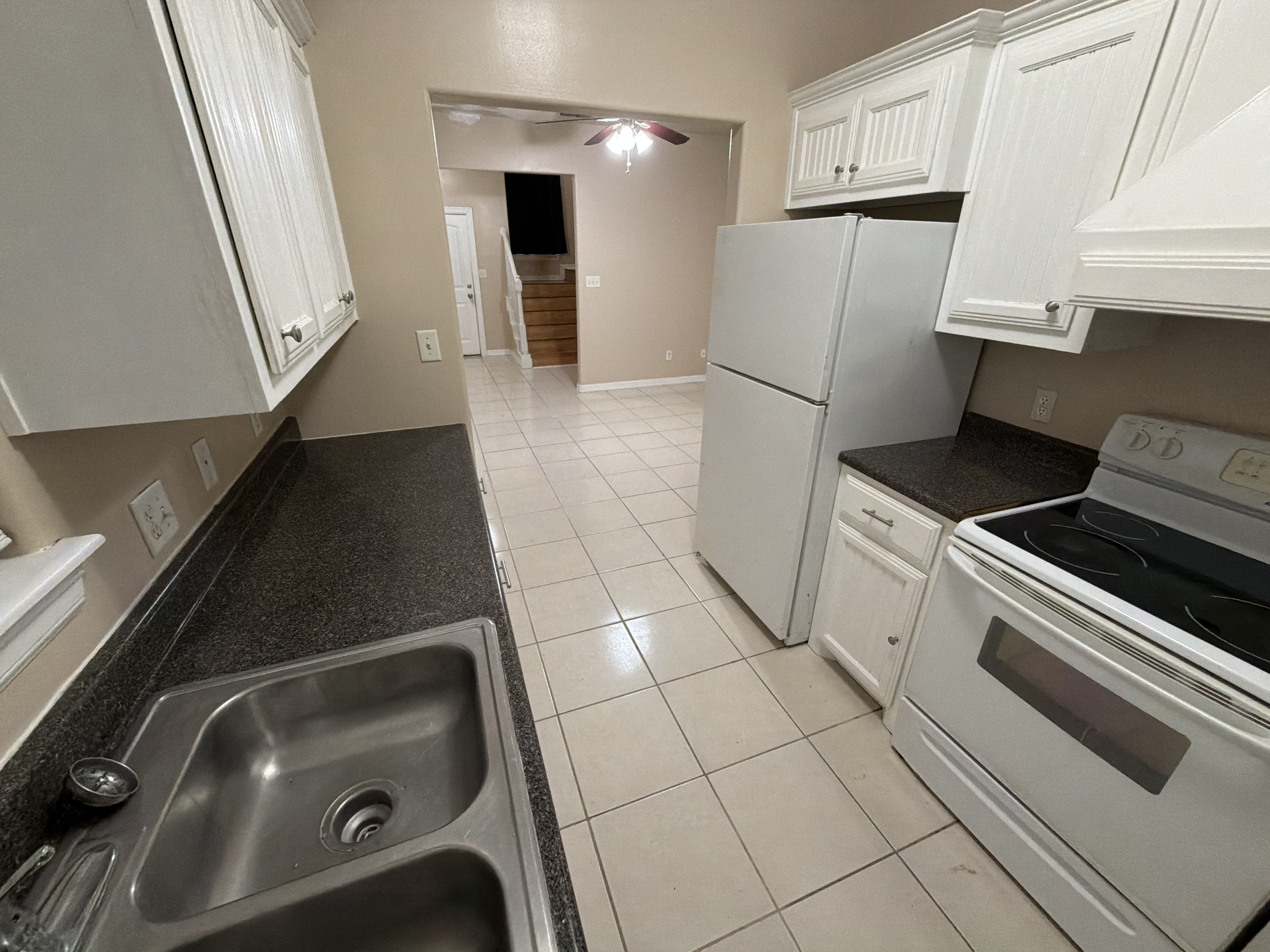 1020 Jessie Street – photo 5